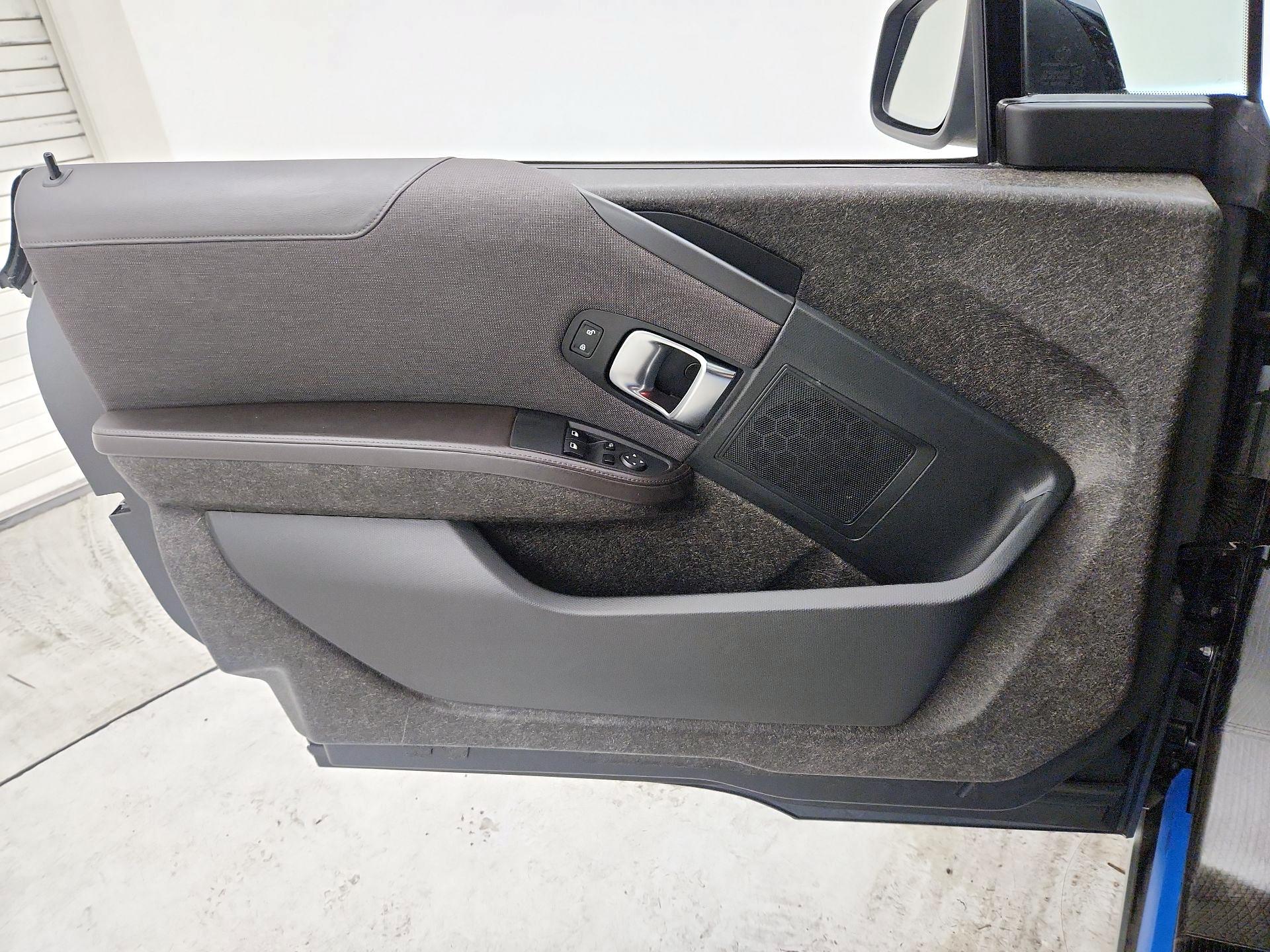 Thumbnail: 2016 BMW i3 - 12