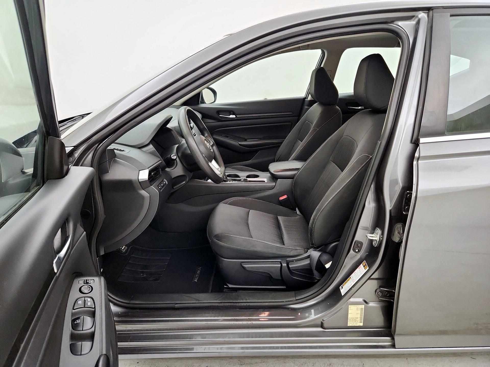 Thumbnail: 2022 Nissan Altima - 11