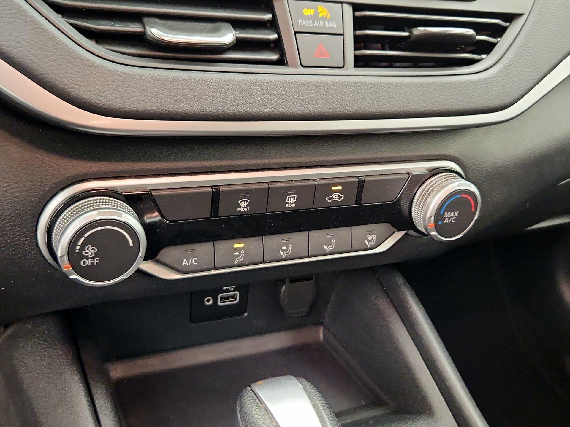 Thumbnail: 2022 Nissan Altima - 16