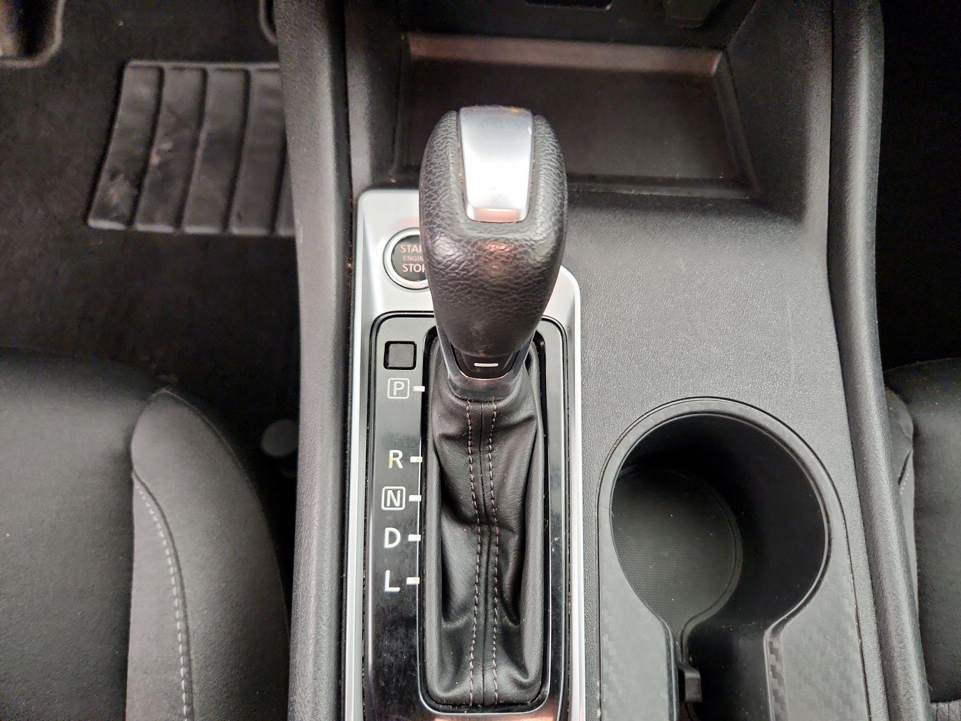 Thumbnail: 2022 Nissan Altima - 17