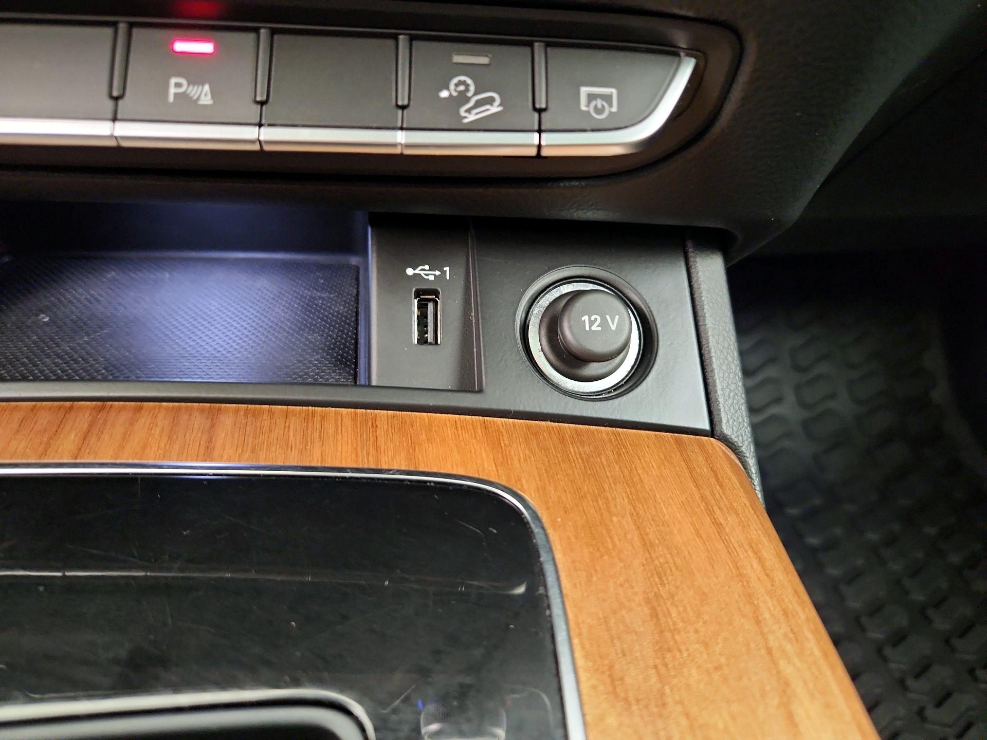 Thumbnail: 2022 Audi Q5 - 18