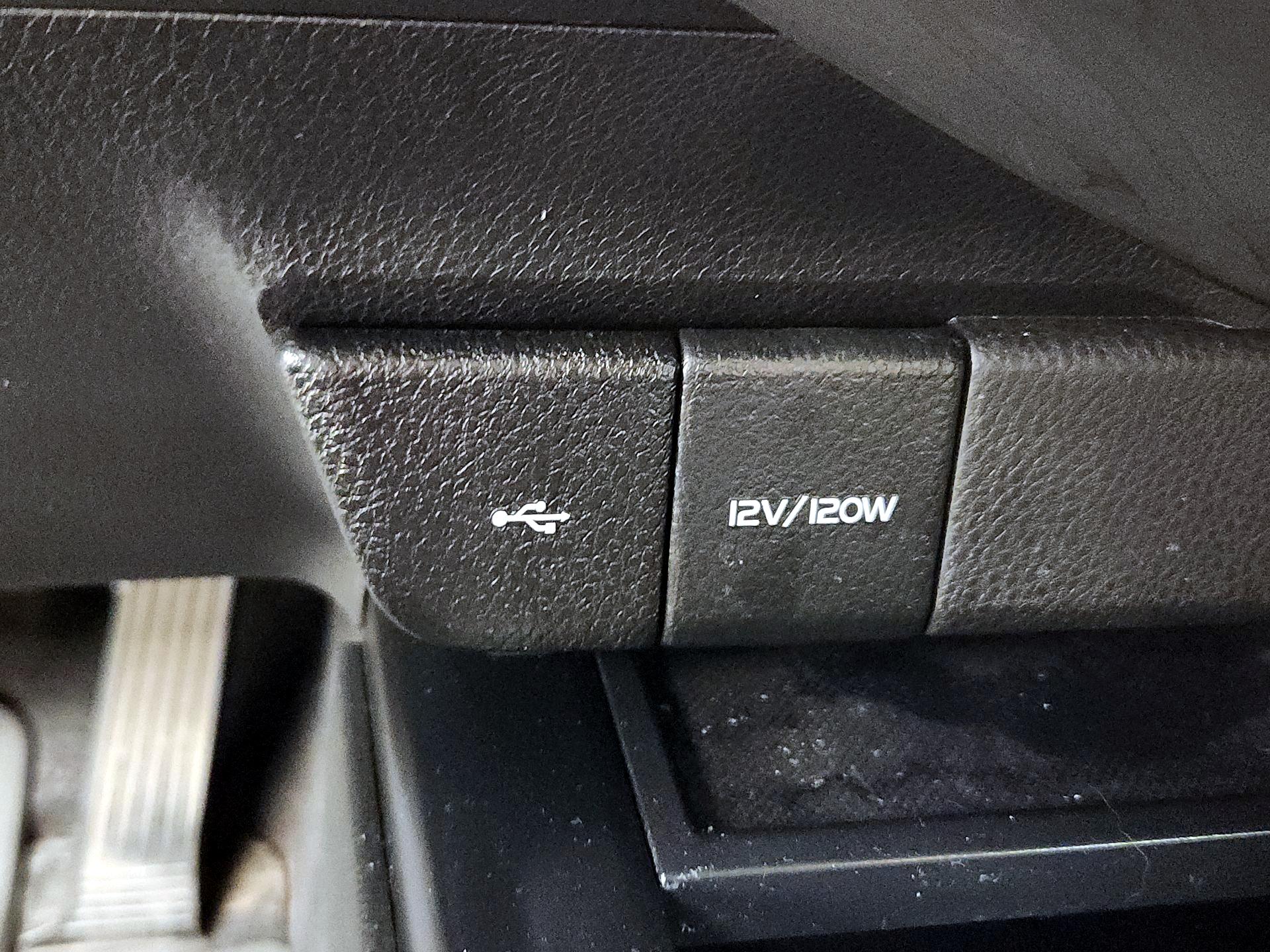 Thumbnail: 2020 Toyota Camry - 18