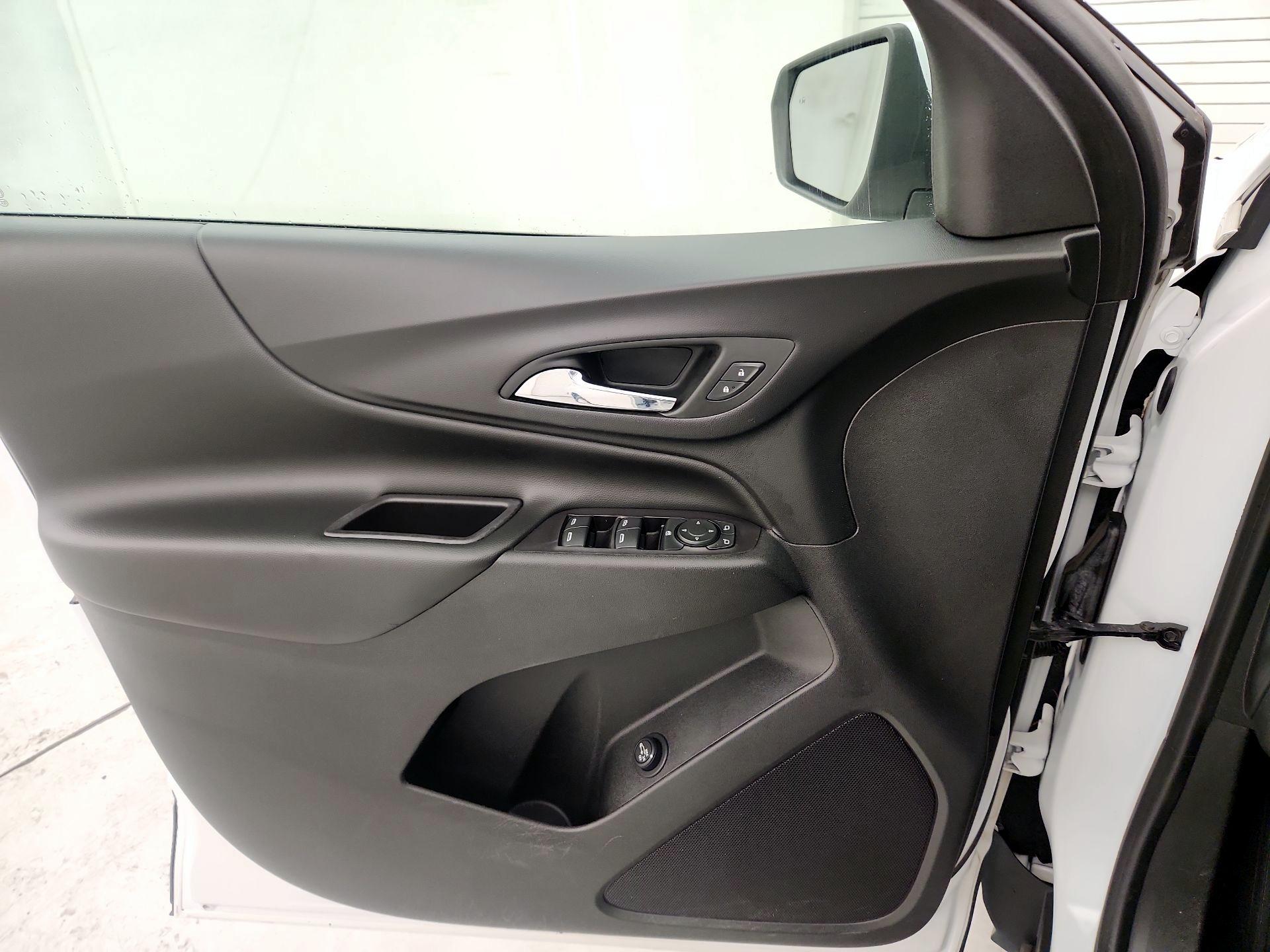 Thumbnail: 2020 Chevrolet Equinox - 12