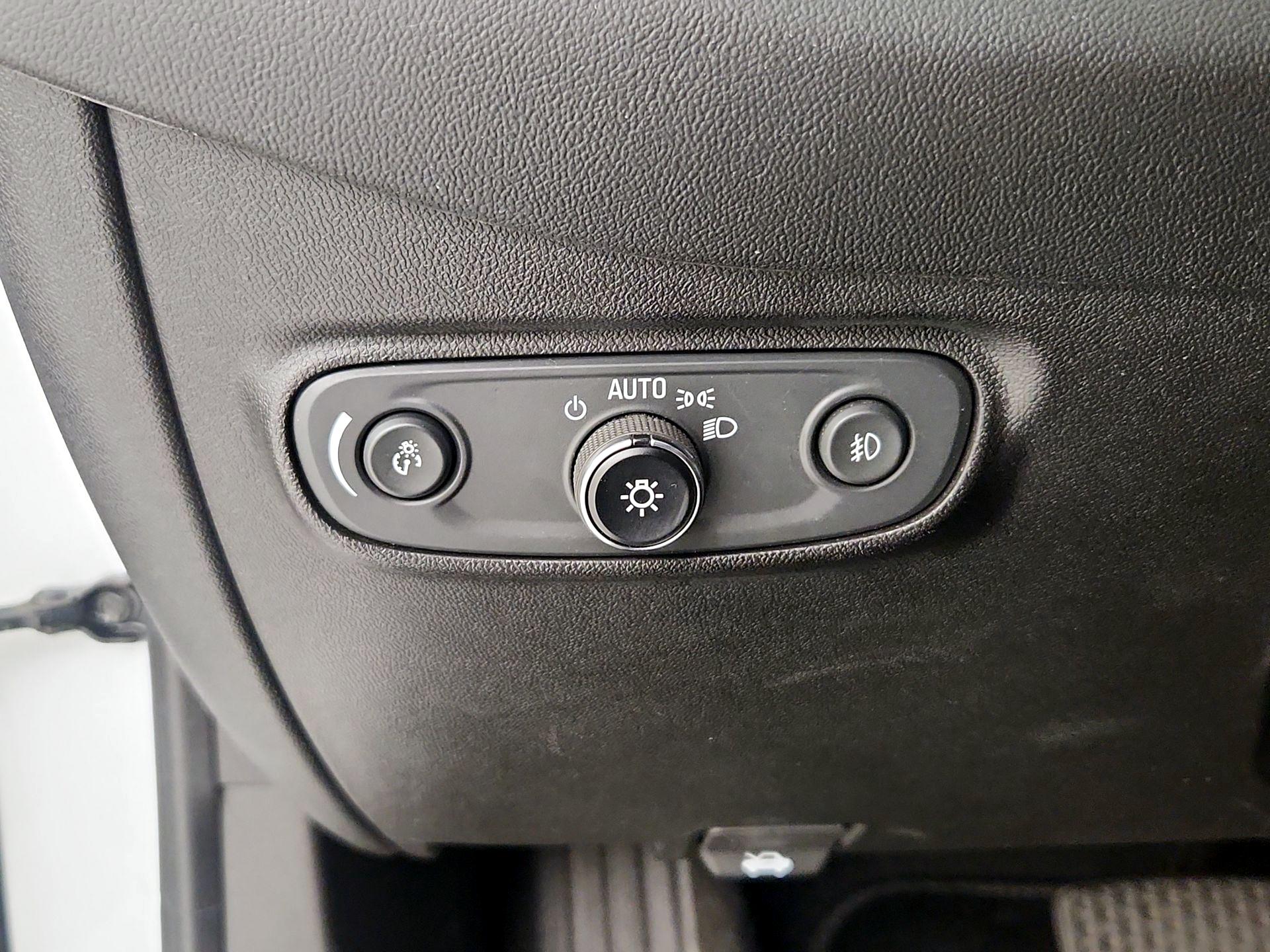 Thumbnail: 2020 Chevrolet Equinox - 13