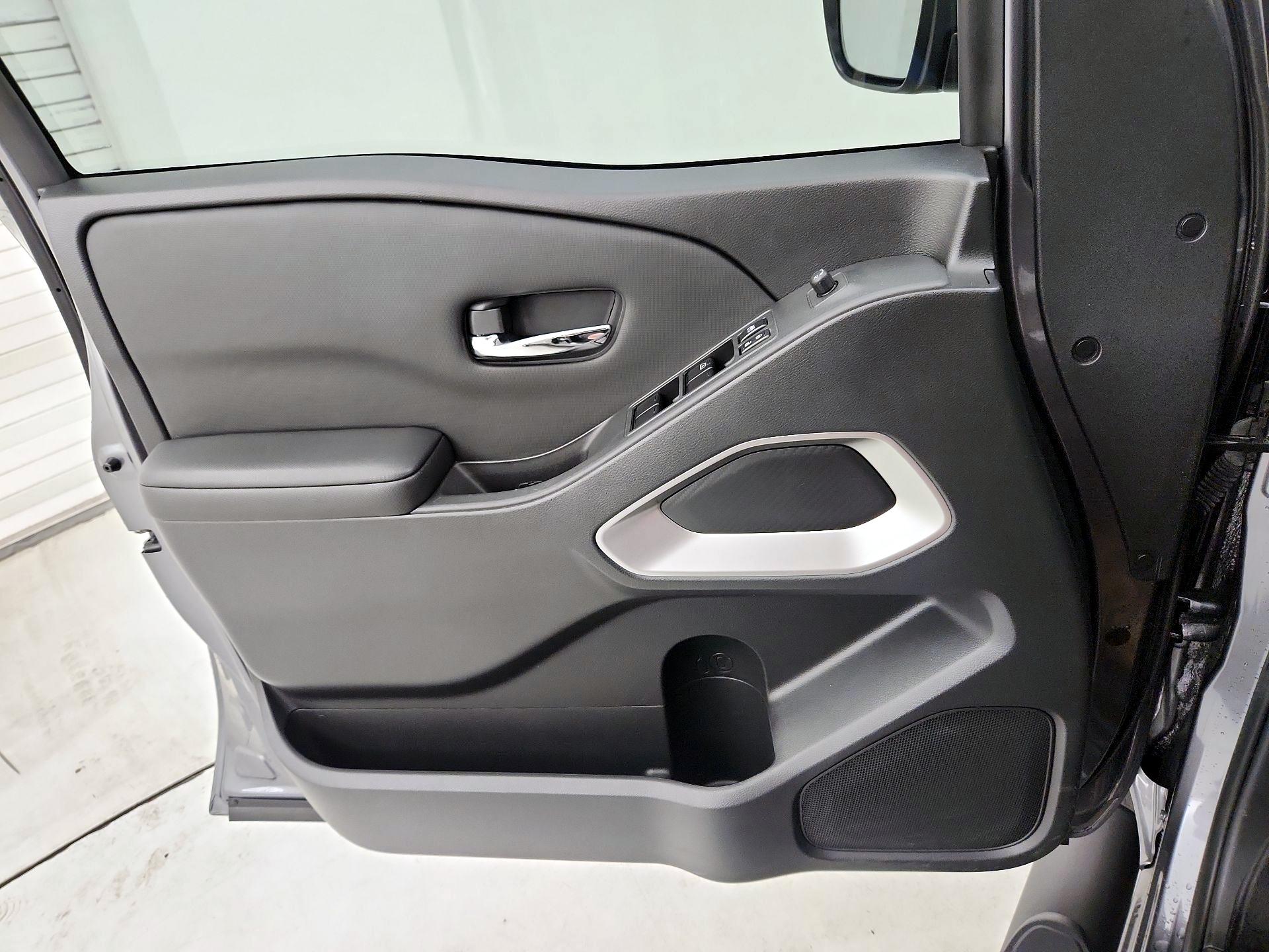 Thumbnail: 2023 Nissan Frontier - 12