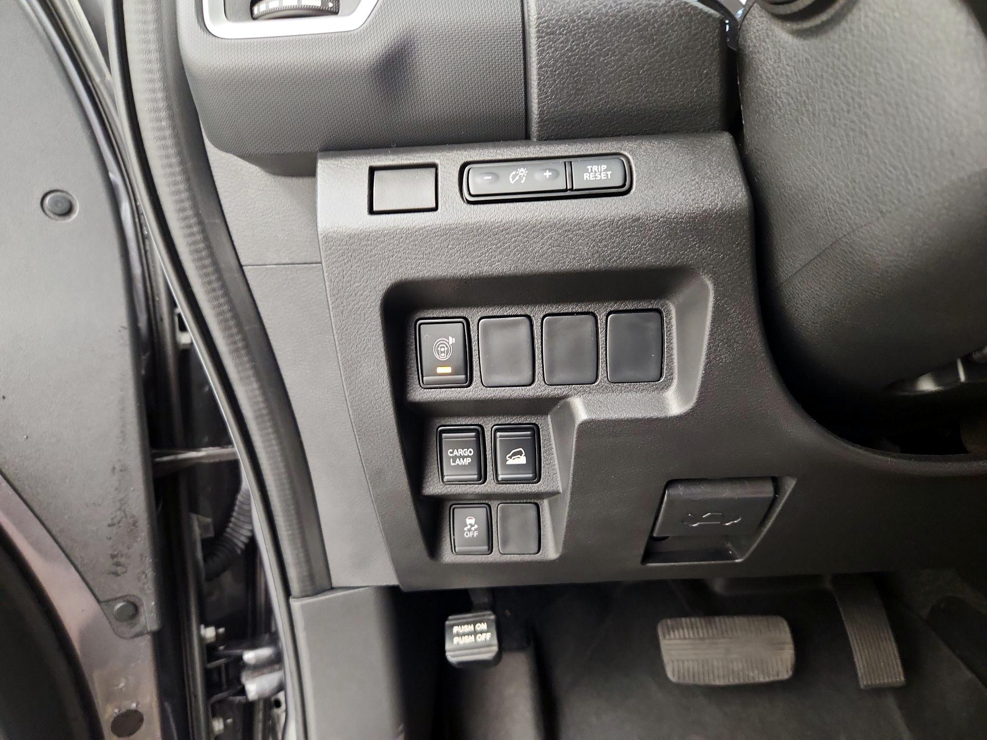 Thumbnail: 2023 Nissan Frontier - 13