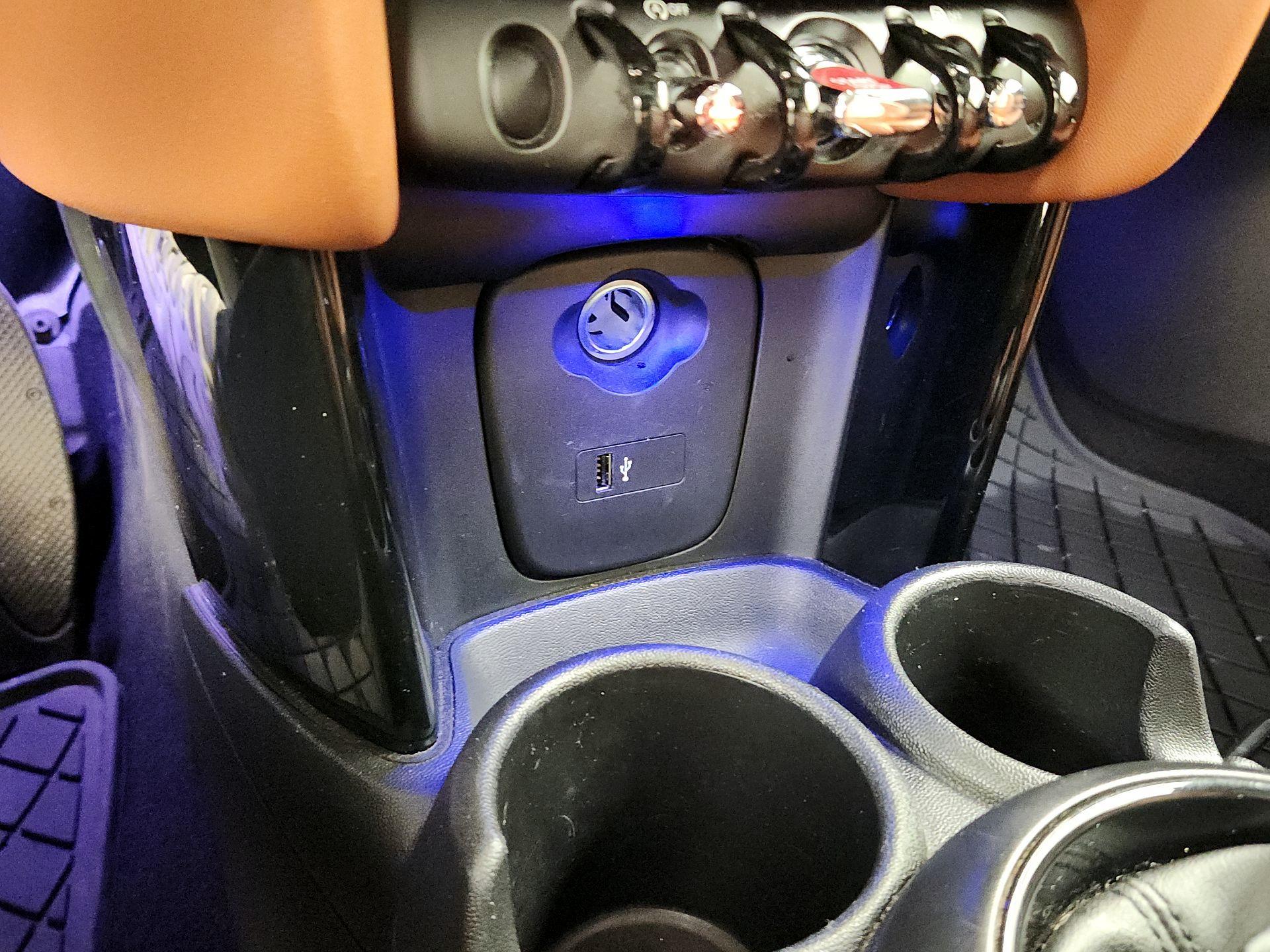 Thumbnail: 2019 MINI Cooper Hardtop - 18