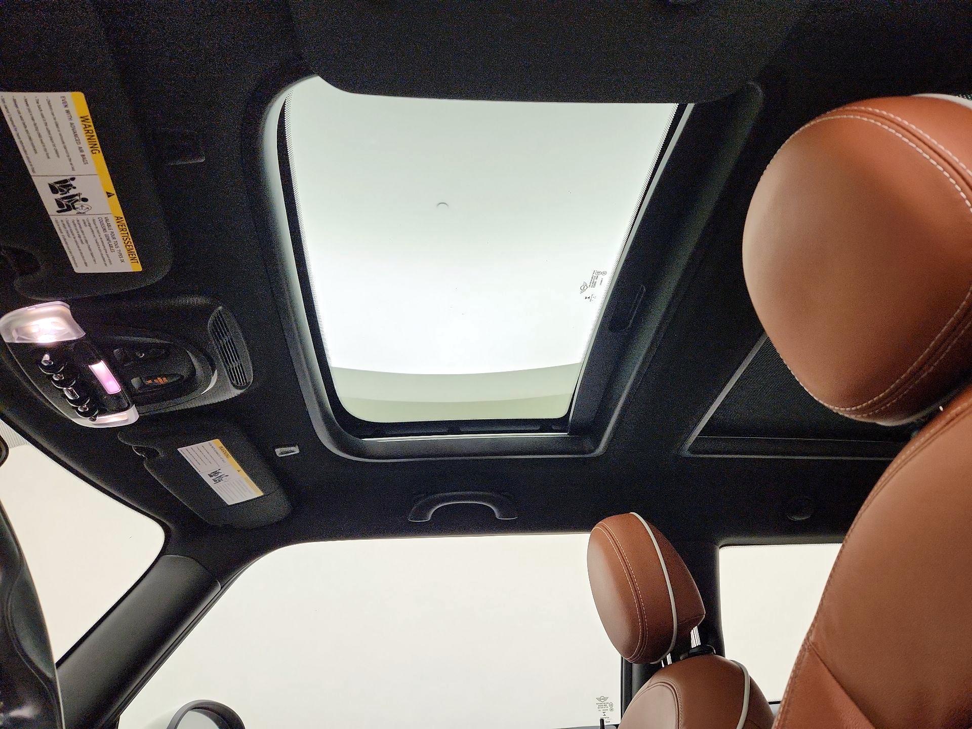 Thumbnail: 2019 MINI Cooper Hardtop - 19