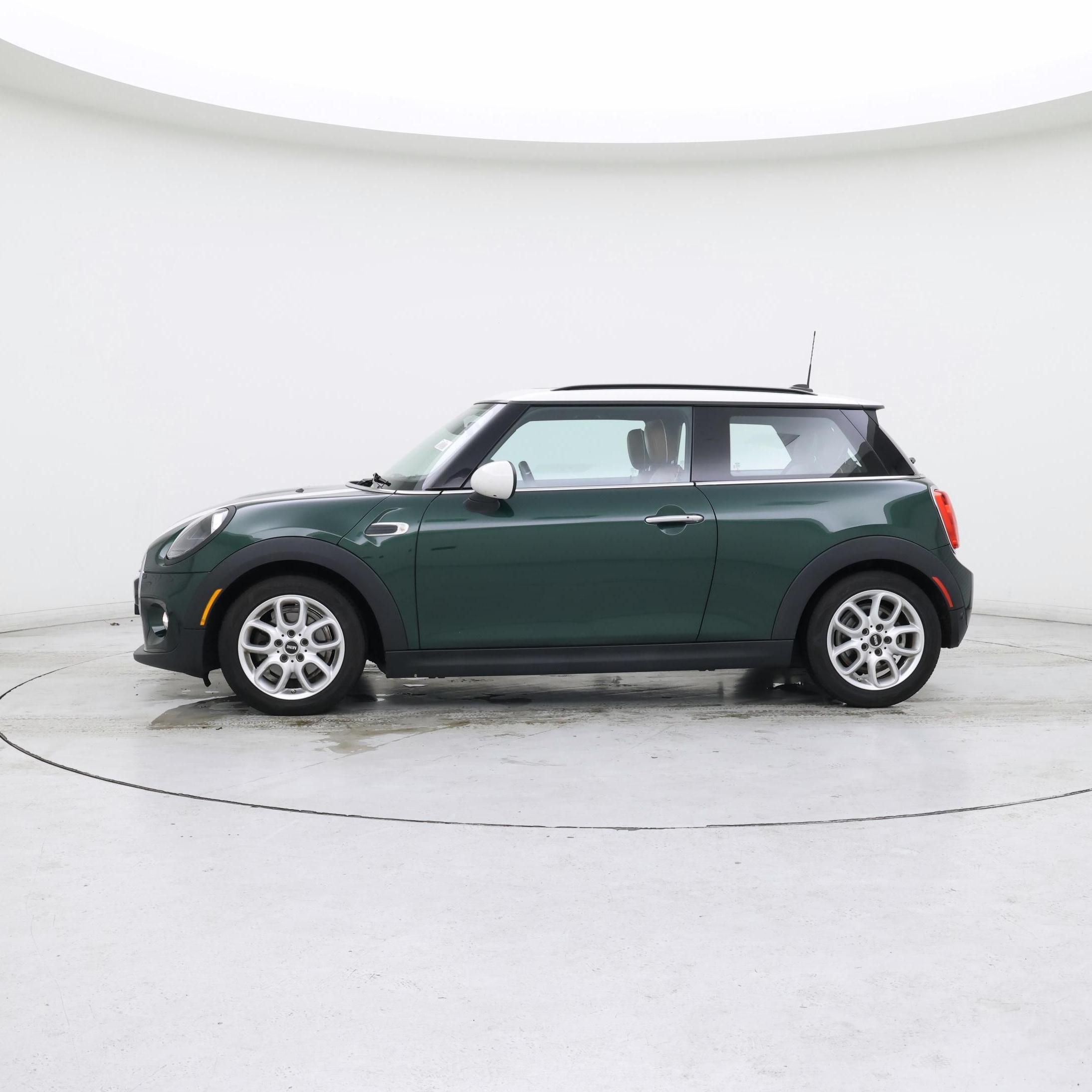 Thumbnail: 2019 MINI Cooper Hardtop - 3