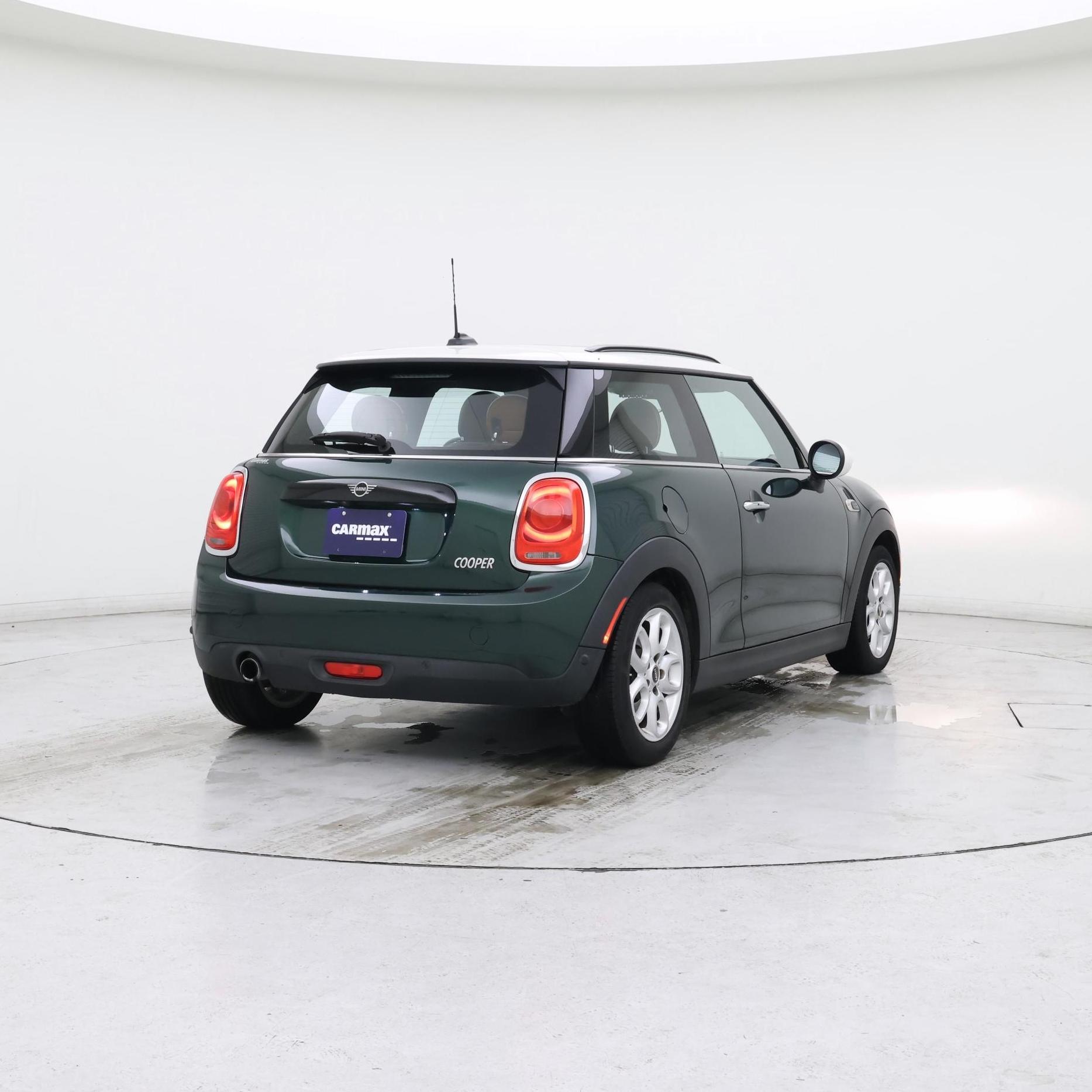 Thumbnail: 2019 MINI Cooper Hardtop - 8