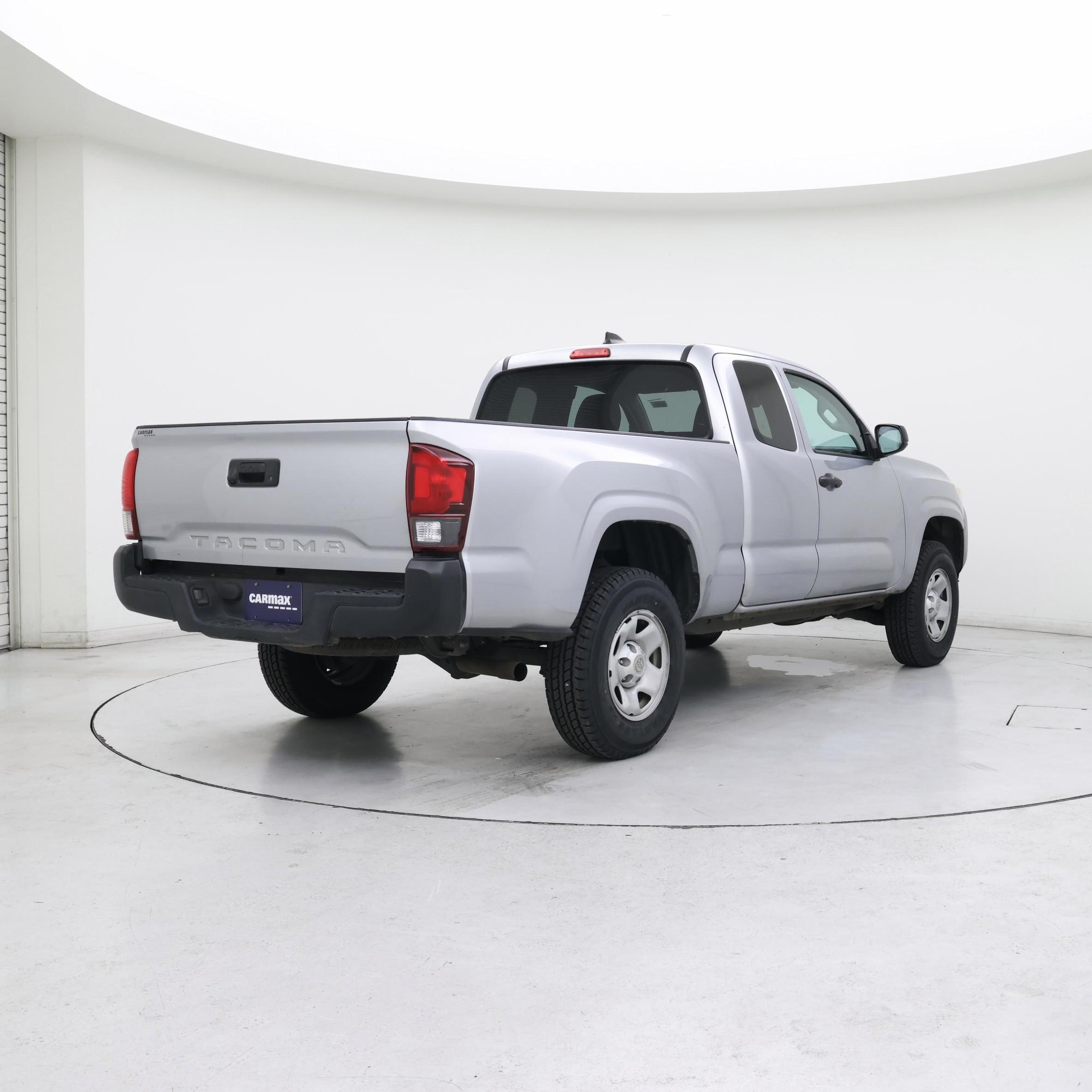 Thumbnail: 2022 Toyota Tacoma - 8