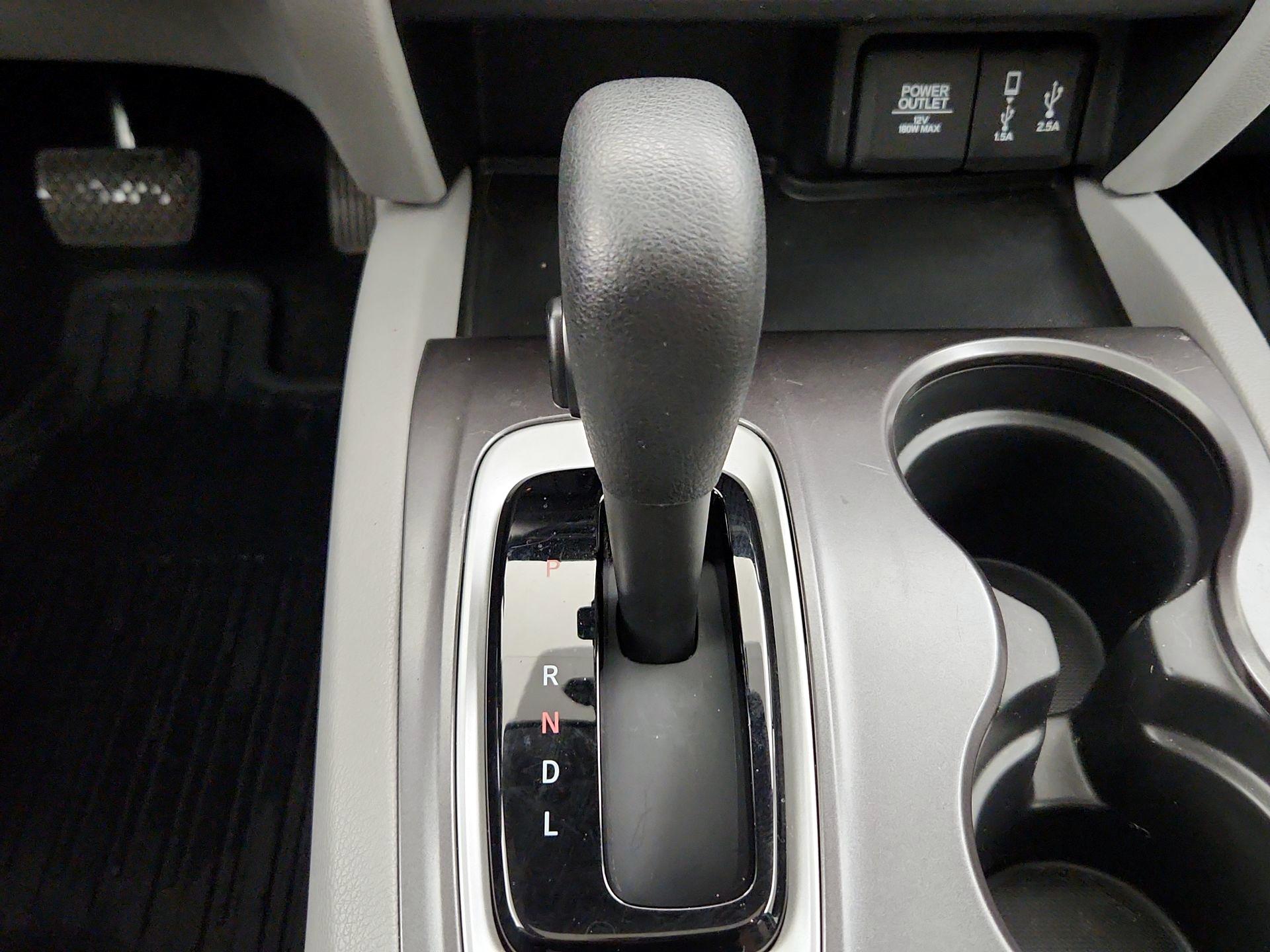 Thumbnail: 2017 Honda Pilot - 18