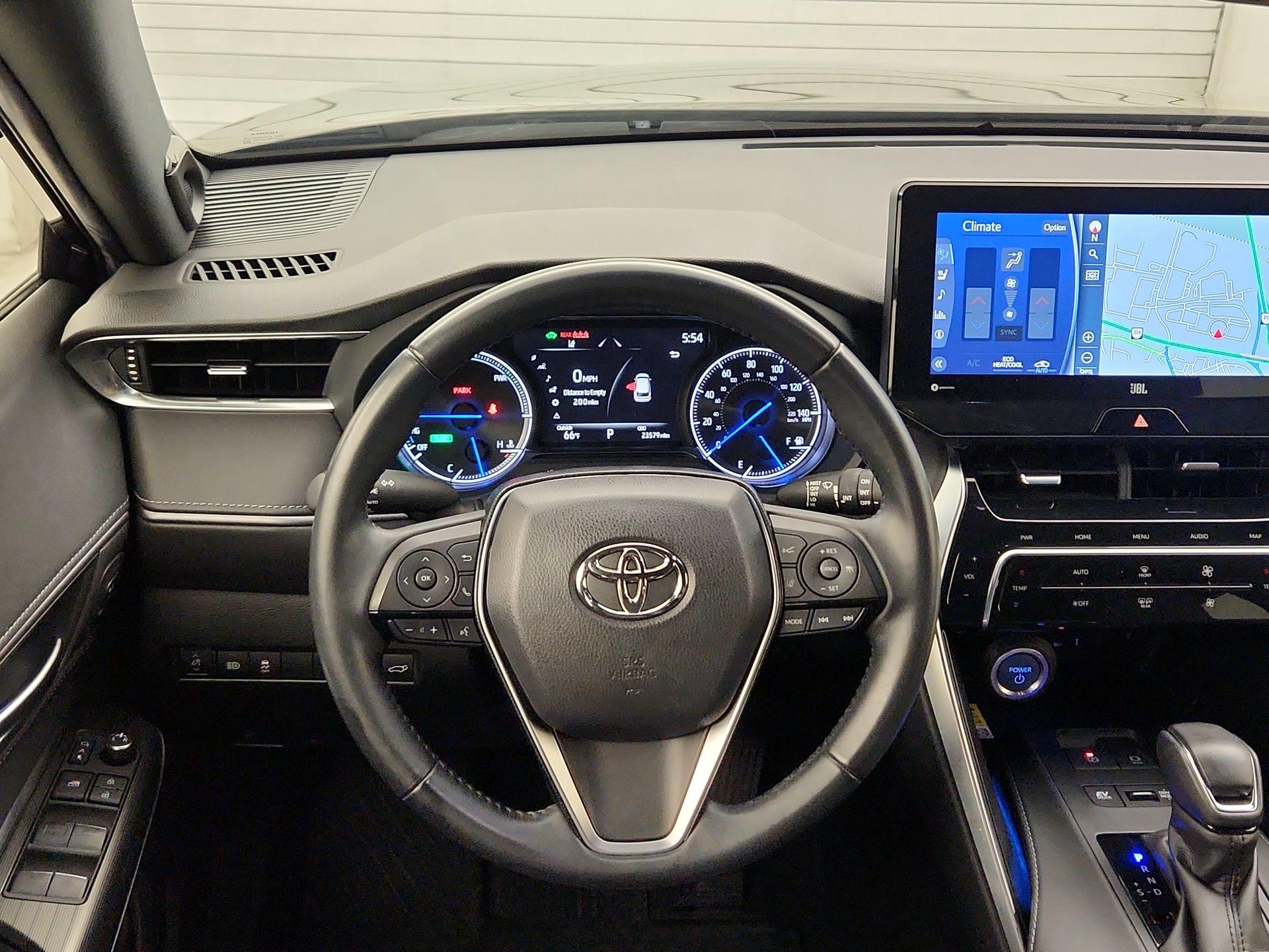 Thumbnail: 2022 Toyota Venza - 10