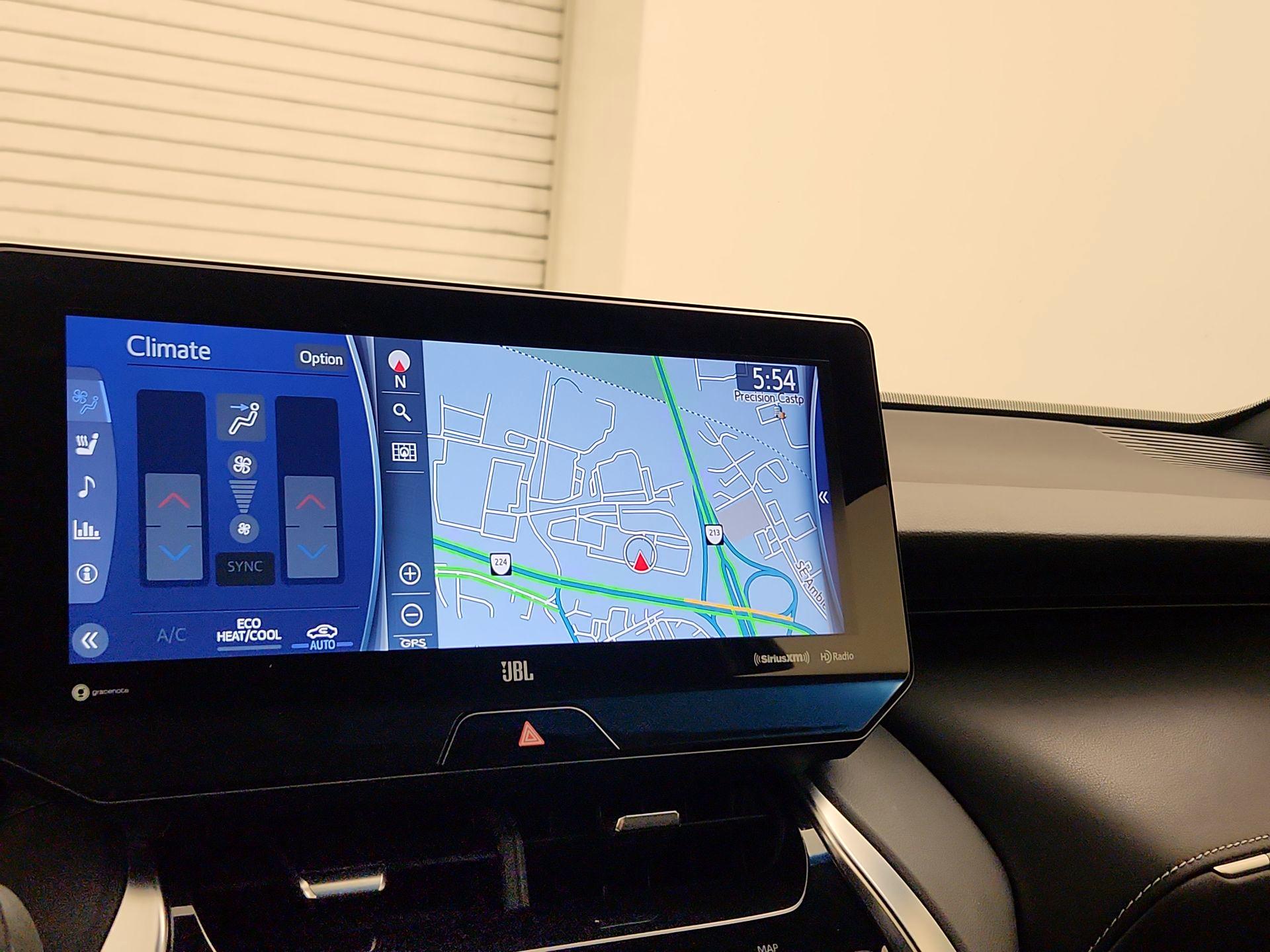 Thumbnail: 2022 Toyota Venza - 14