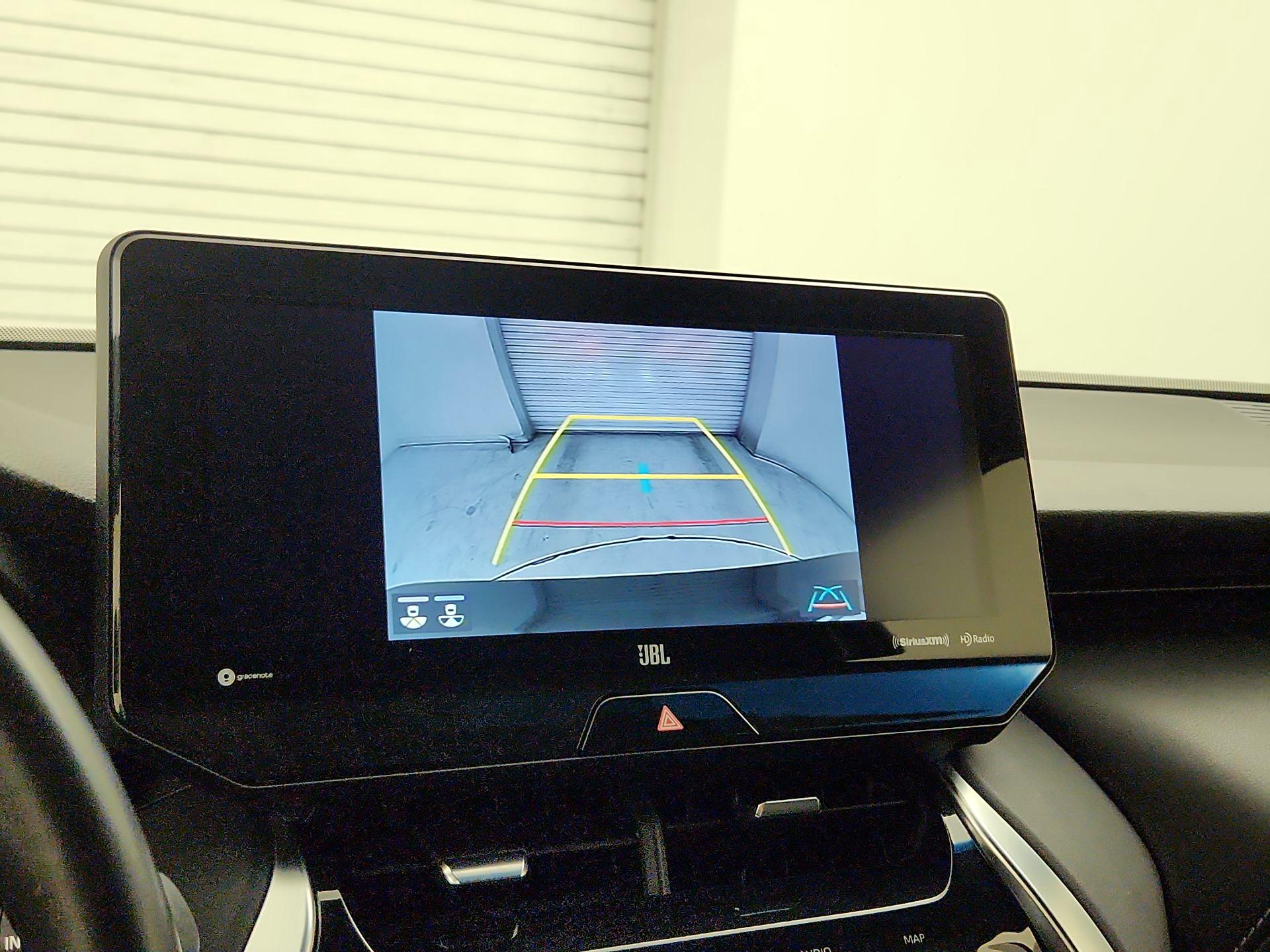 Thumbnail: 2022 Toyota Venza - 15