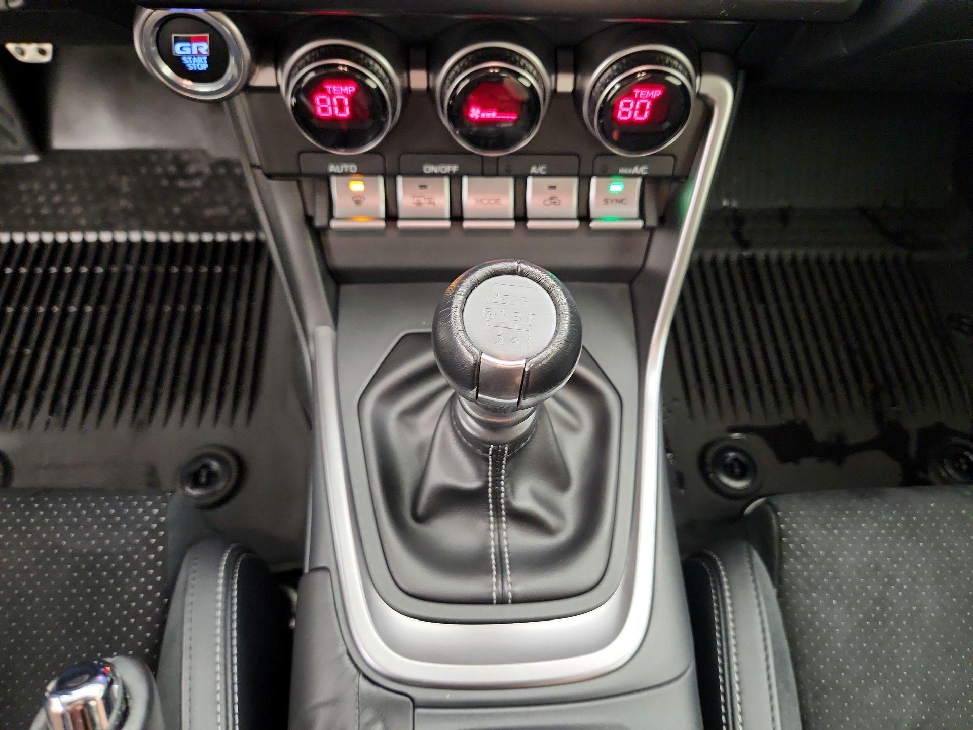 Thumbnail: 2022 Toyota GR86 - 17