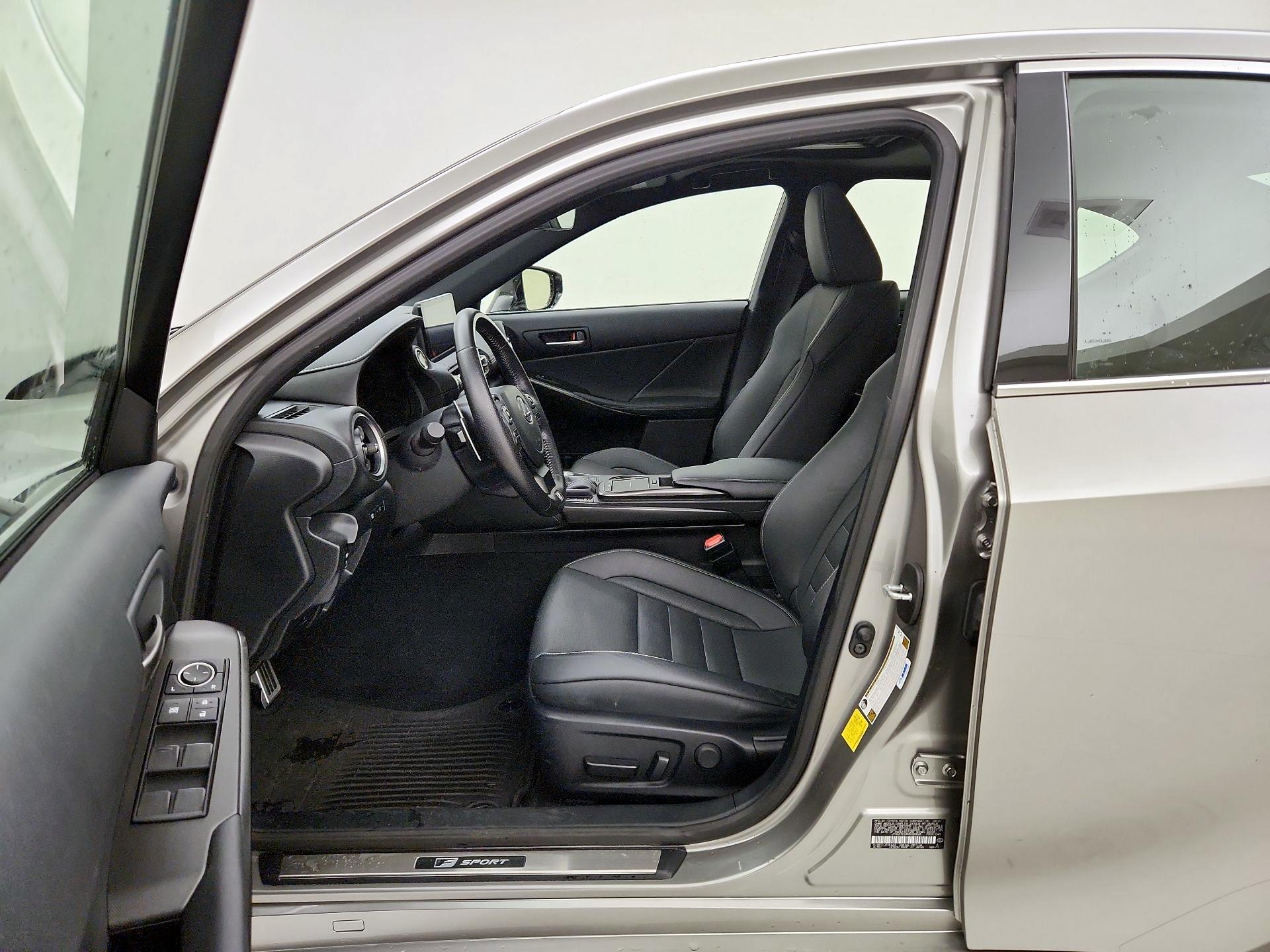 Thumbnail: 2021 Lexus IS - 11