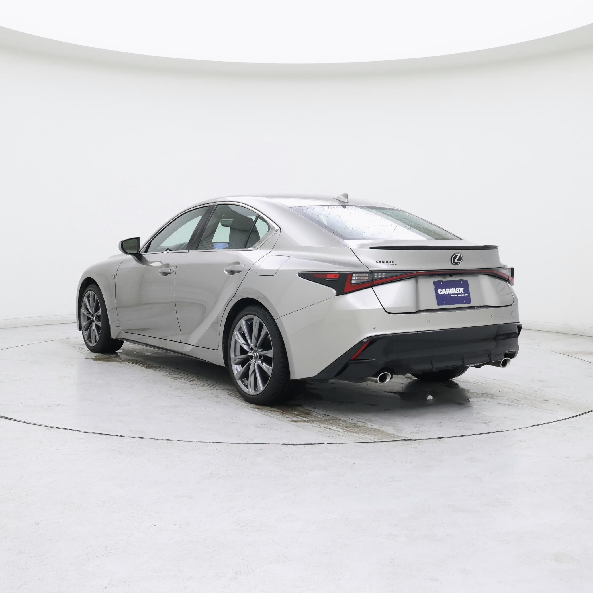 Thumbnail: 2021 Lexus IS - 2