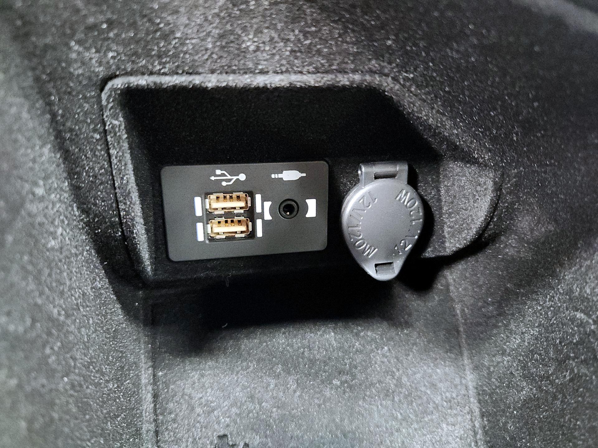 Thumbnail: 2021 Lexus IS - 19