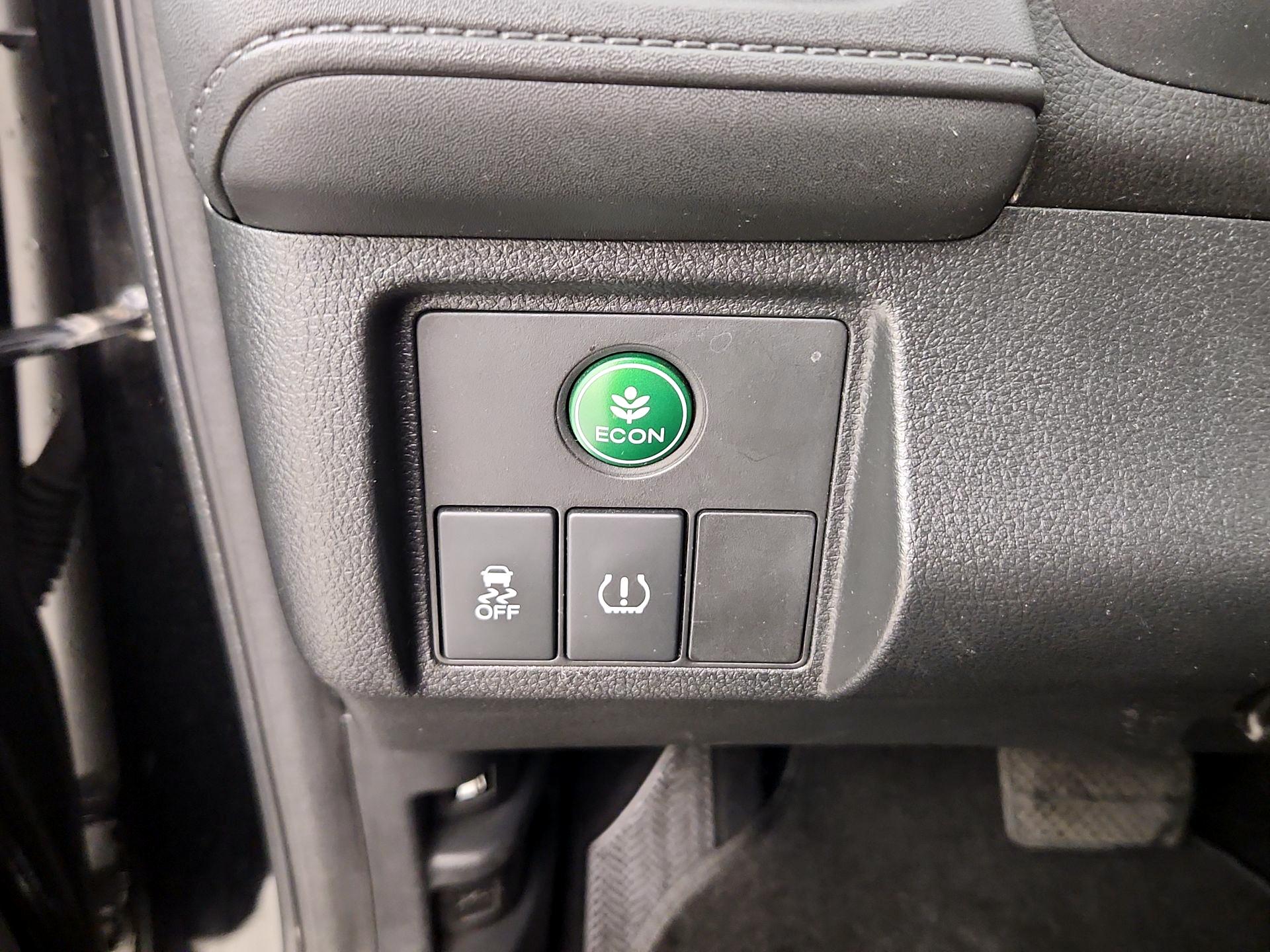 Thumbnail: 2016 Honda HR-V - 13