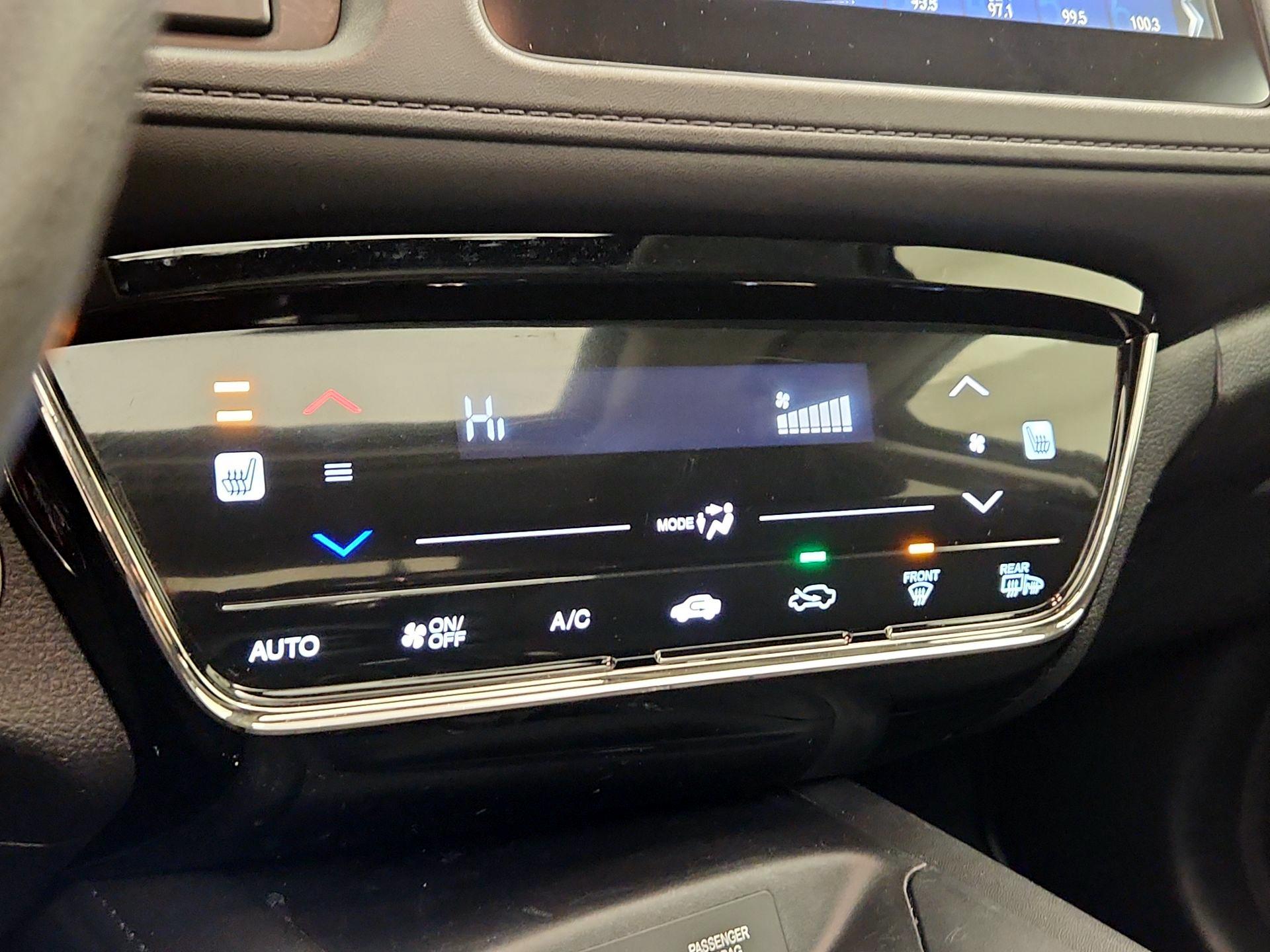 Thumbnail: 2016 Honda HR-V - 16