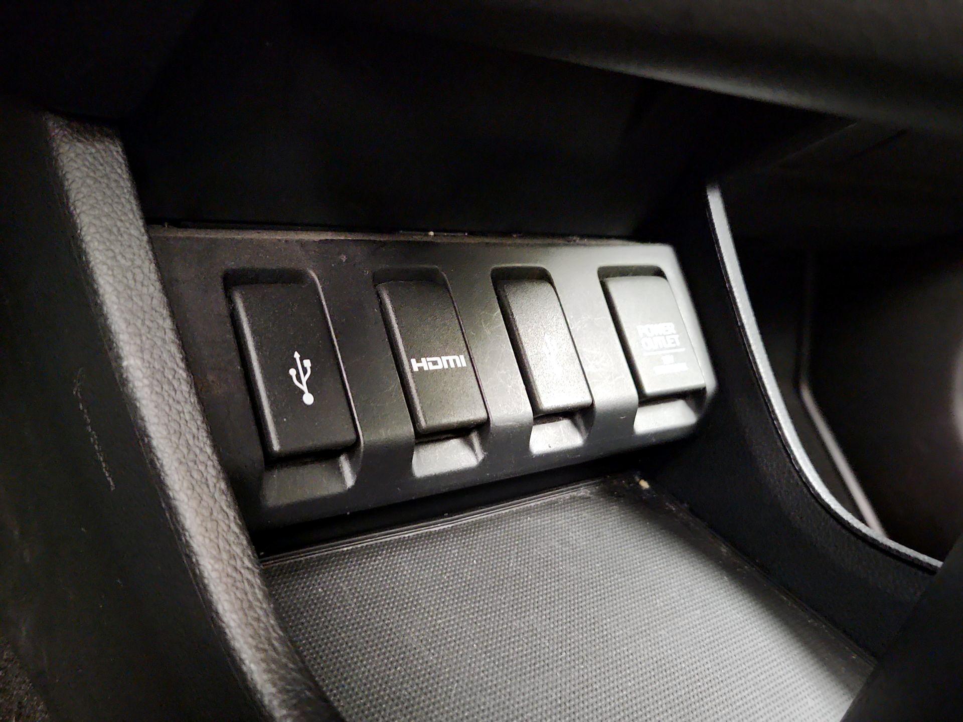 Thumbnail: 2016 Honda HR-V - 18