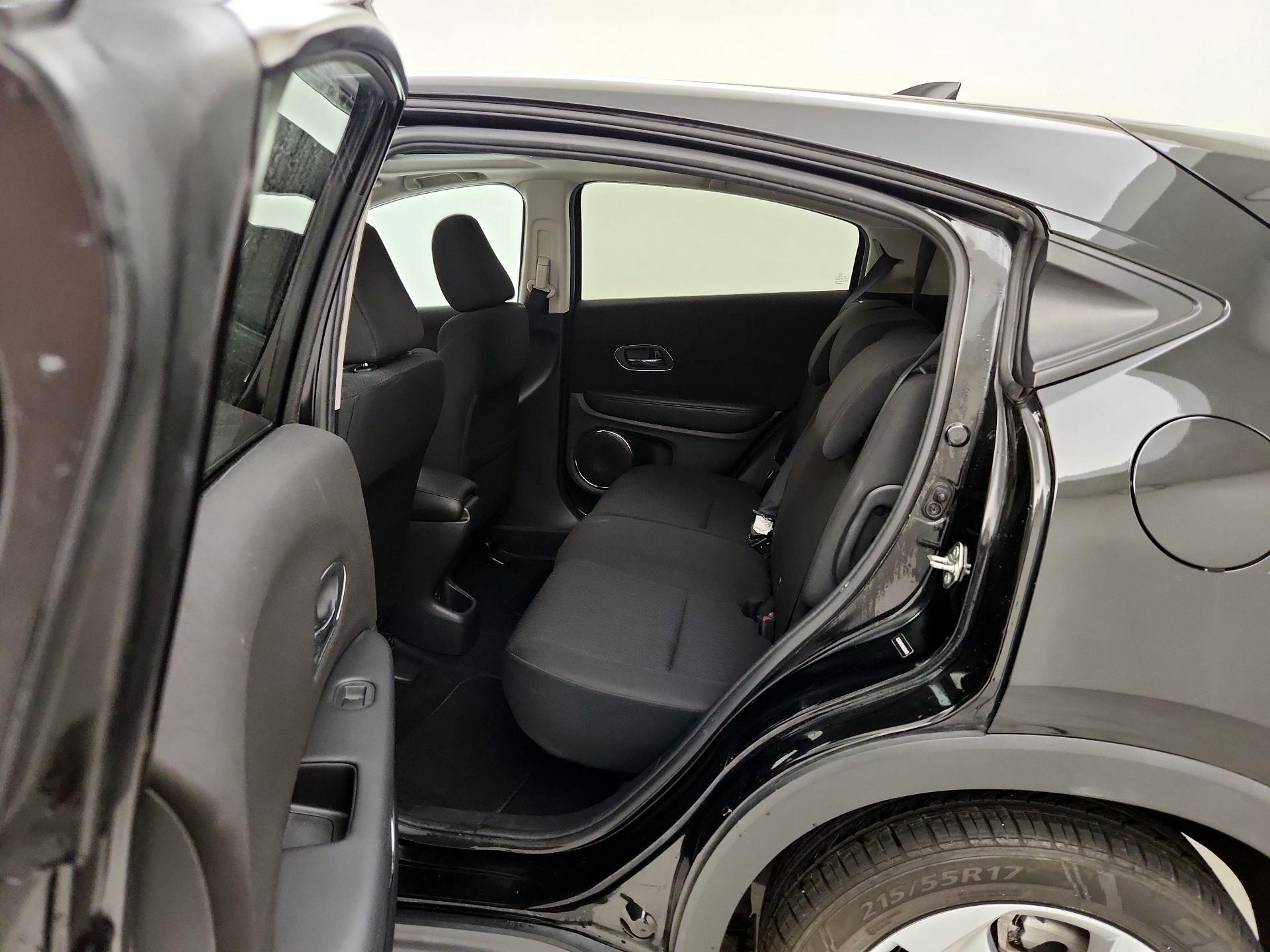 Thumbnail: 2016 Honda HR-V - 20