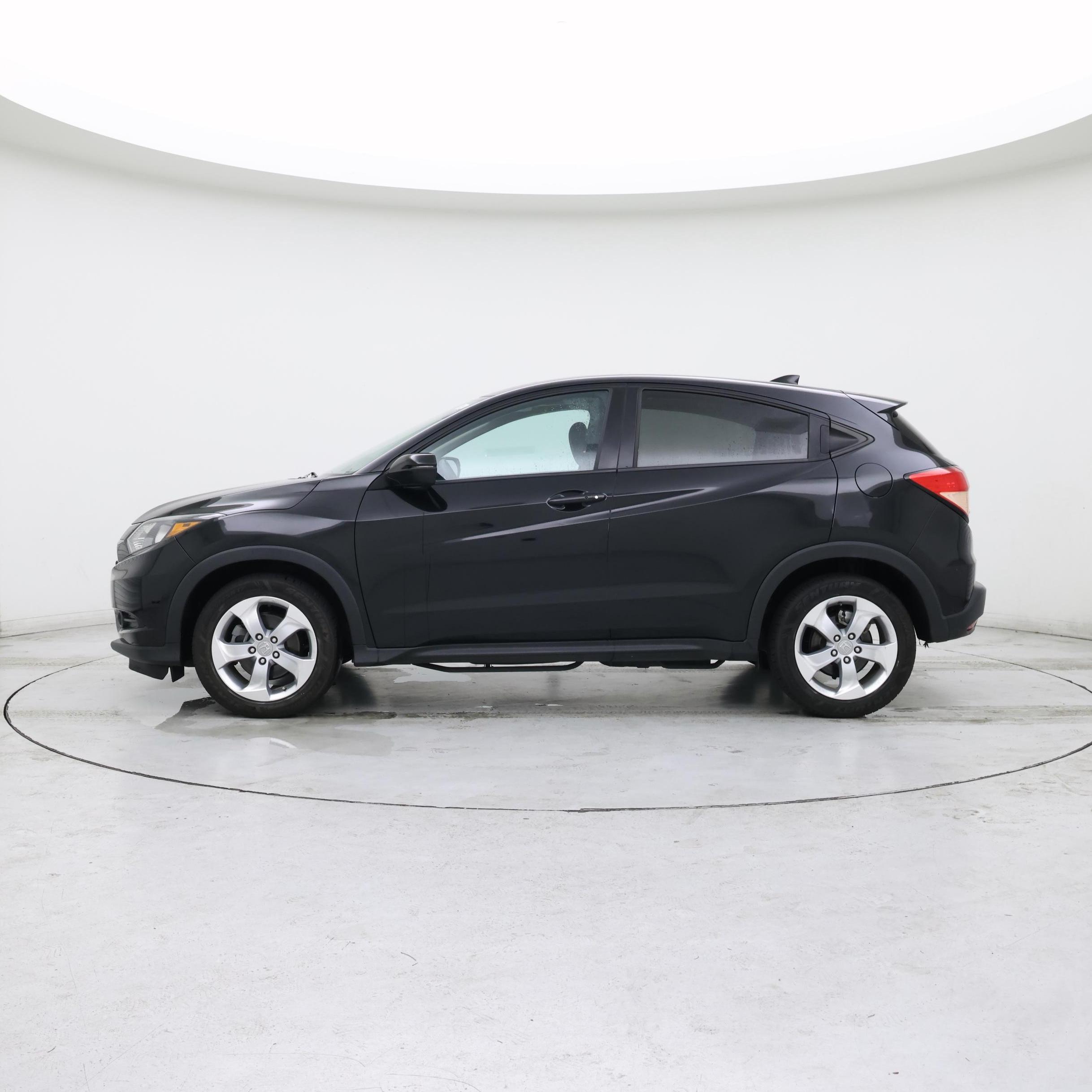 Thumbnail: 2016 Honda HR-V - 3