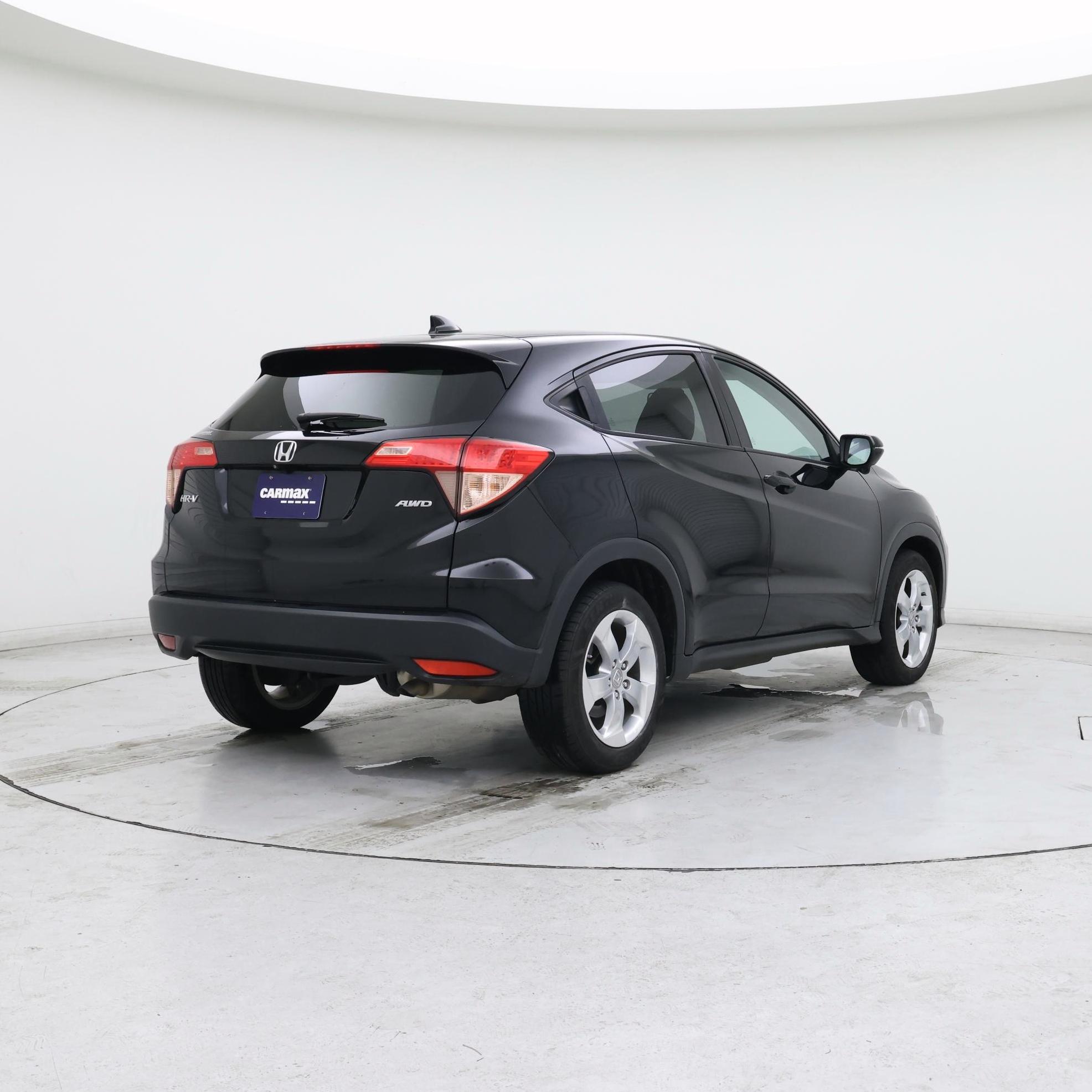 Thumbnail: 2016 Honda HR-V - 8