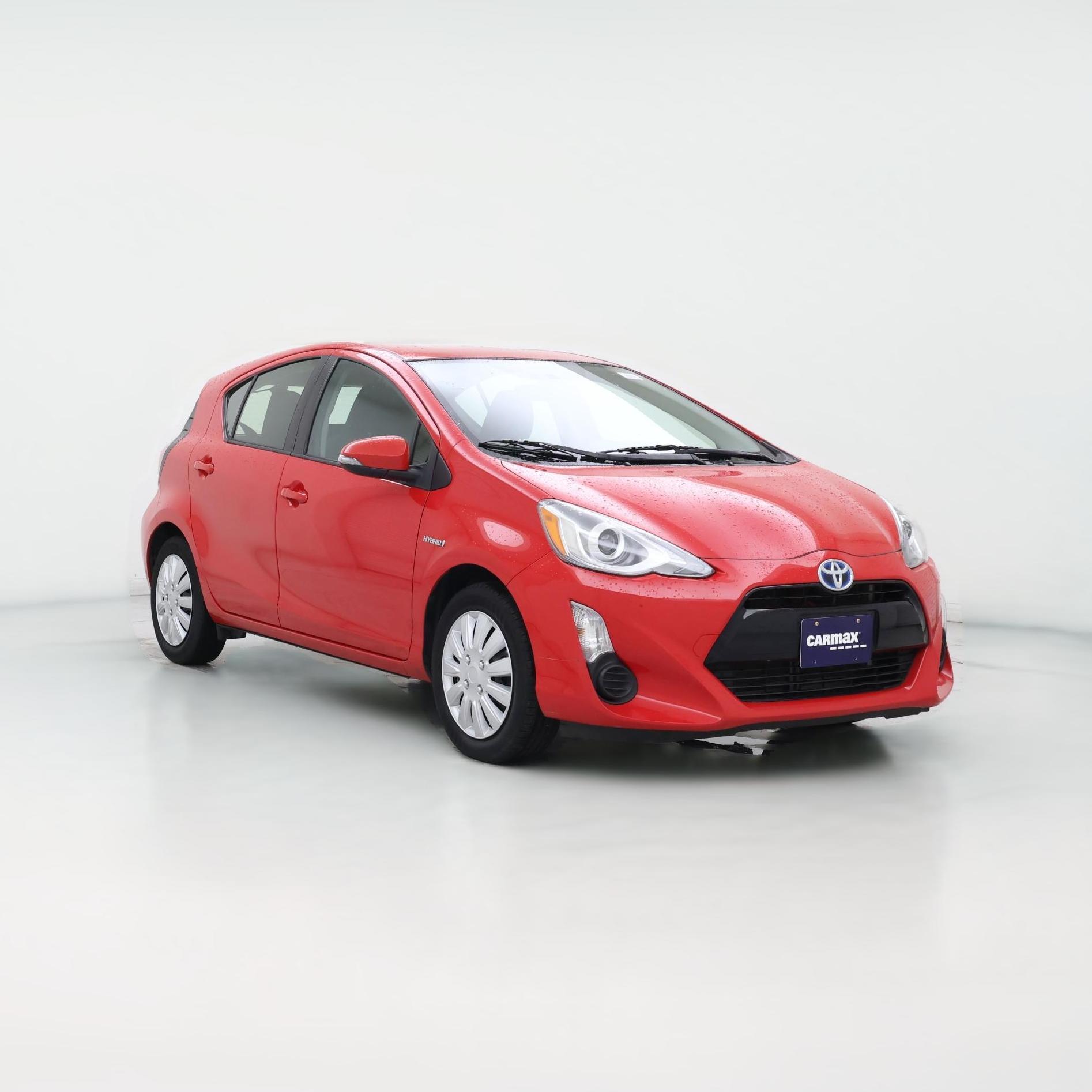 Thumbnail: 2015 Toyota Prius c - 1