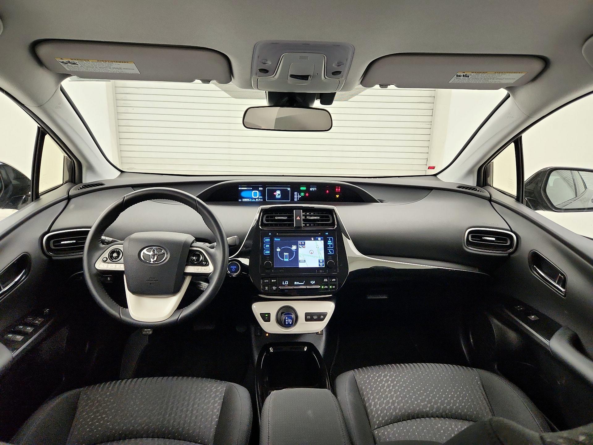 Thumbnail: 2018 Toyota Prius Prime - 9