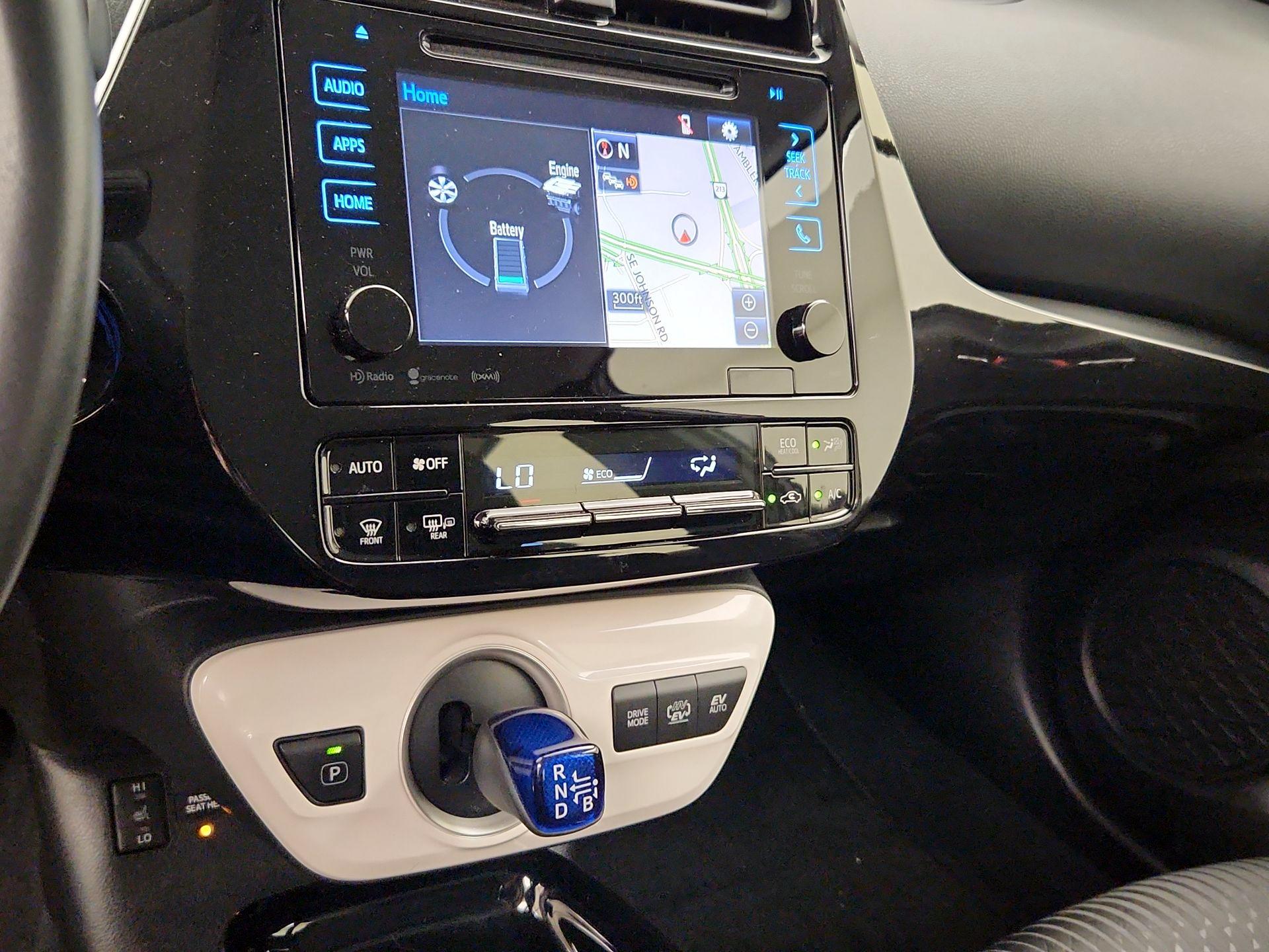 Thumbnail: 2018 Toyota Prius Prime - 17