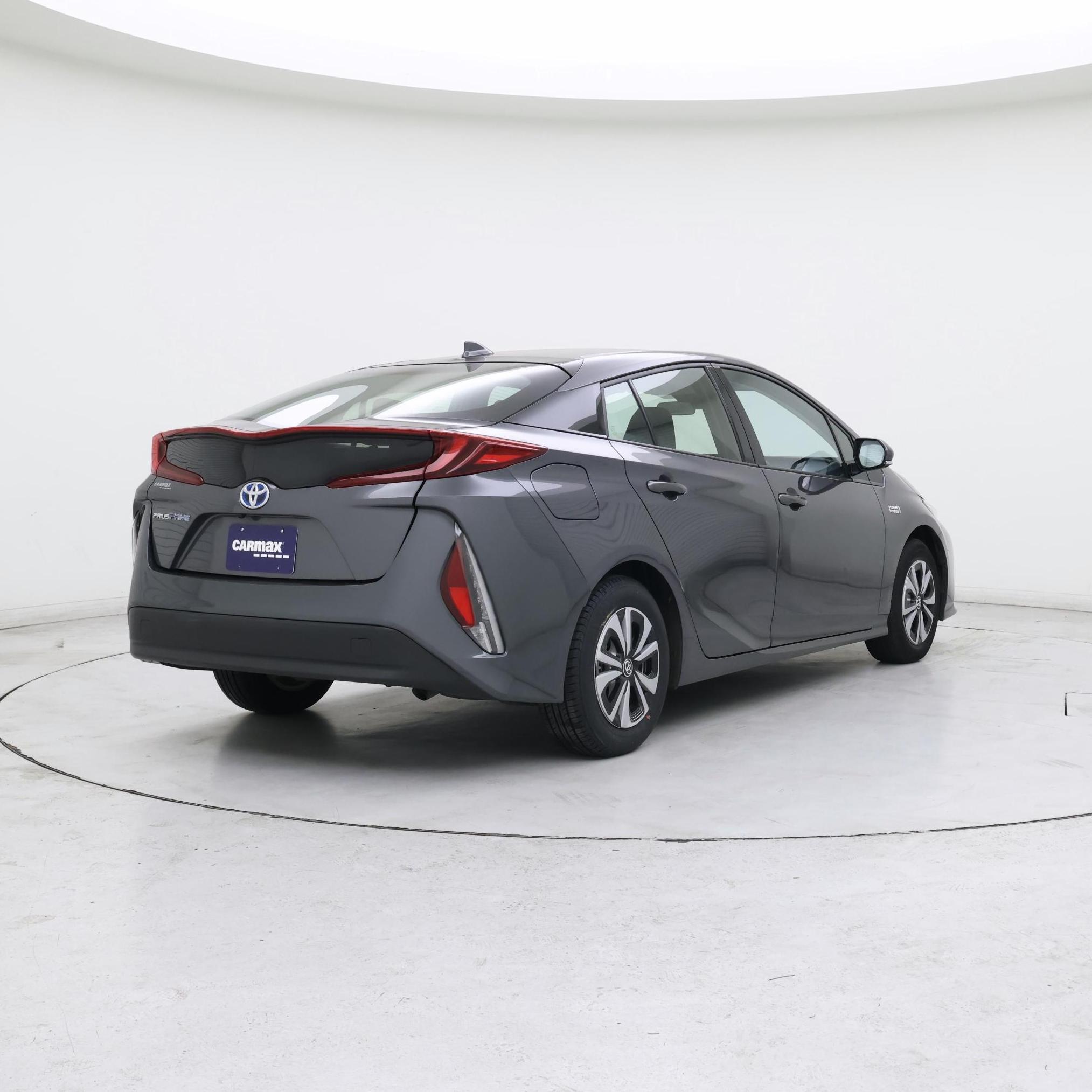 Thumbnail: 2018 Toyota Prius Prime - 8