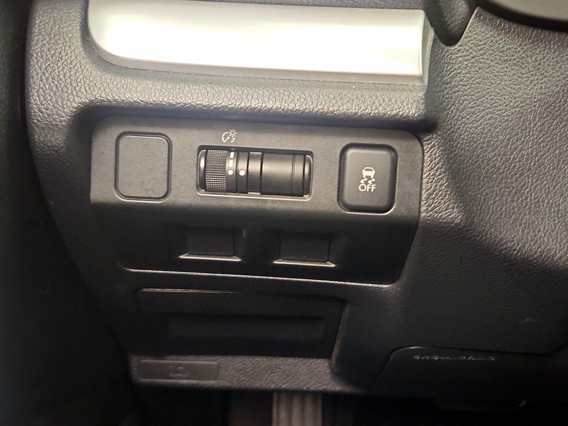 Thumbnail: 2015 Subaru XV Crosstrek - 13