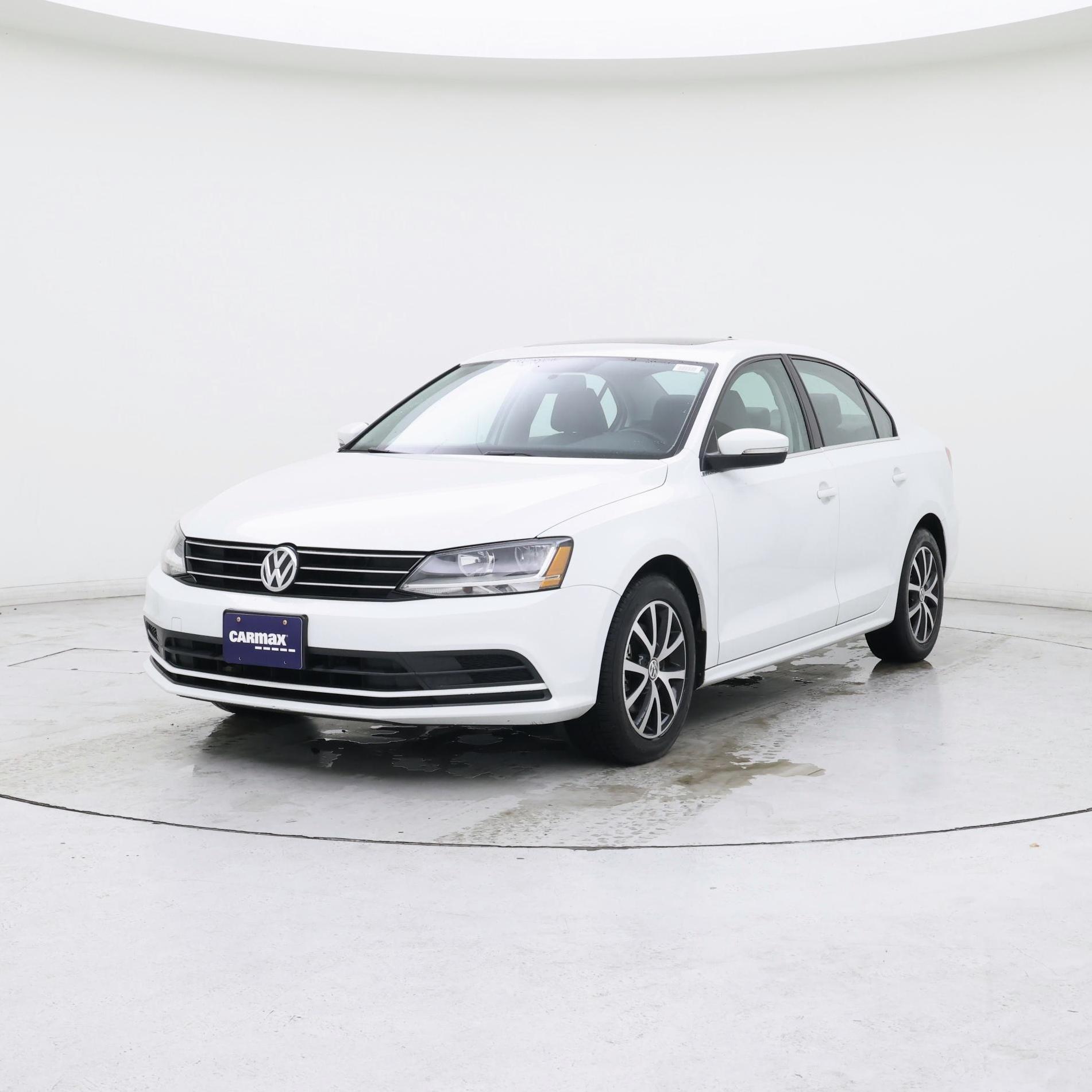 Thumbnail: 2017 Volkswagen Jetta - 4