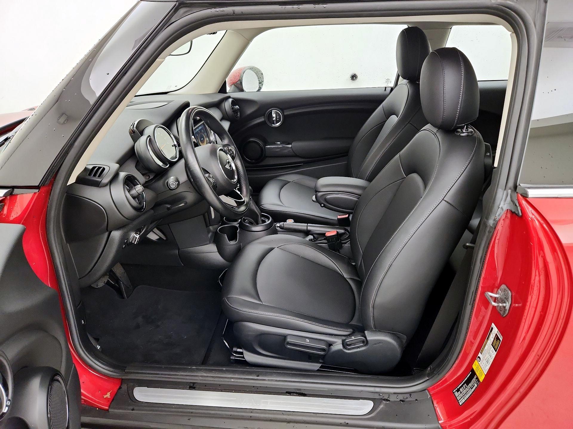 Thumbnail: 2018 MINI Cooper Hardtop - 11