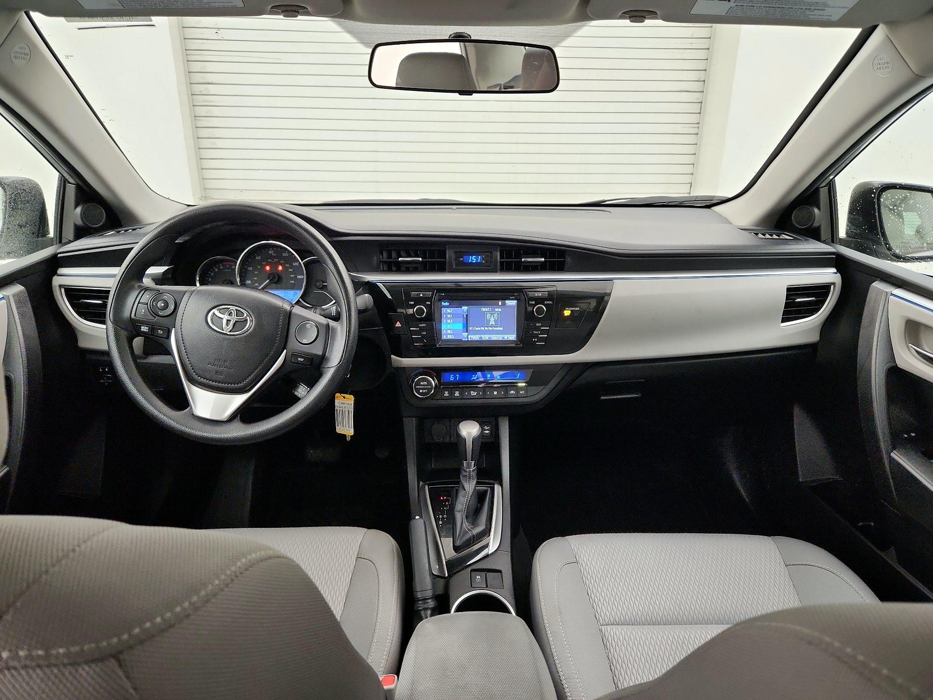 Thumbnail: 2015 Toyota Corolla - 9