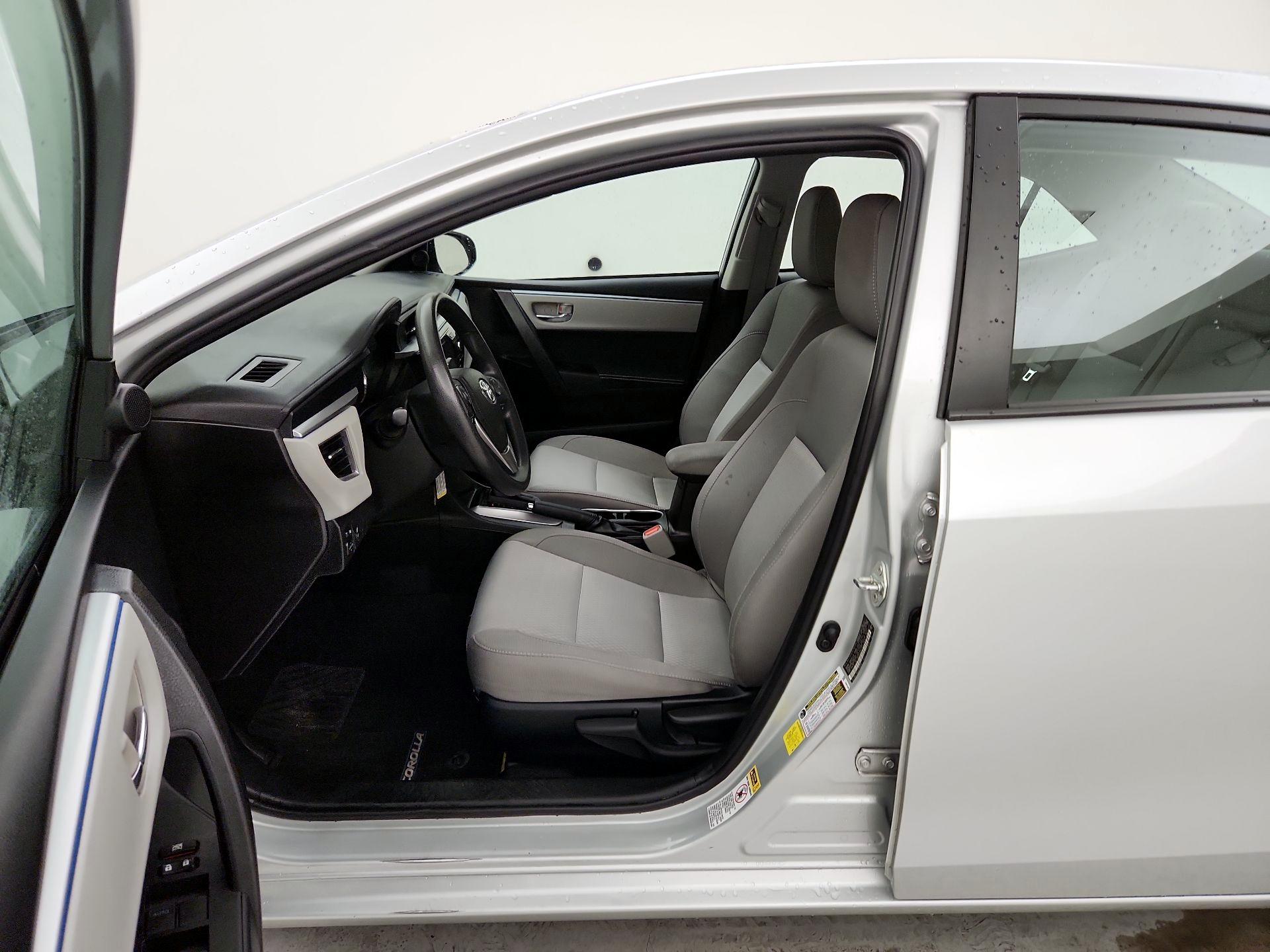 Thumbnail: 2015 Toyota Corolla - 11