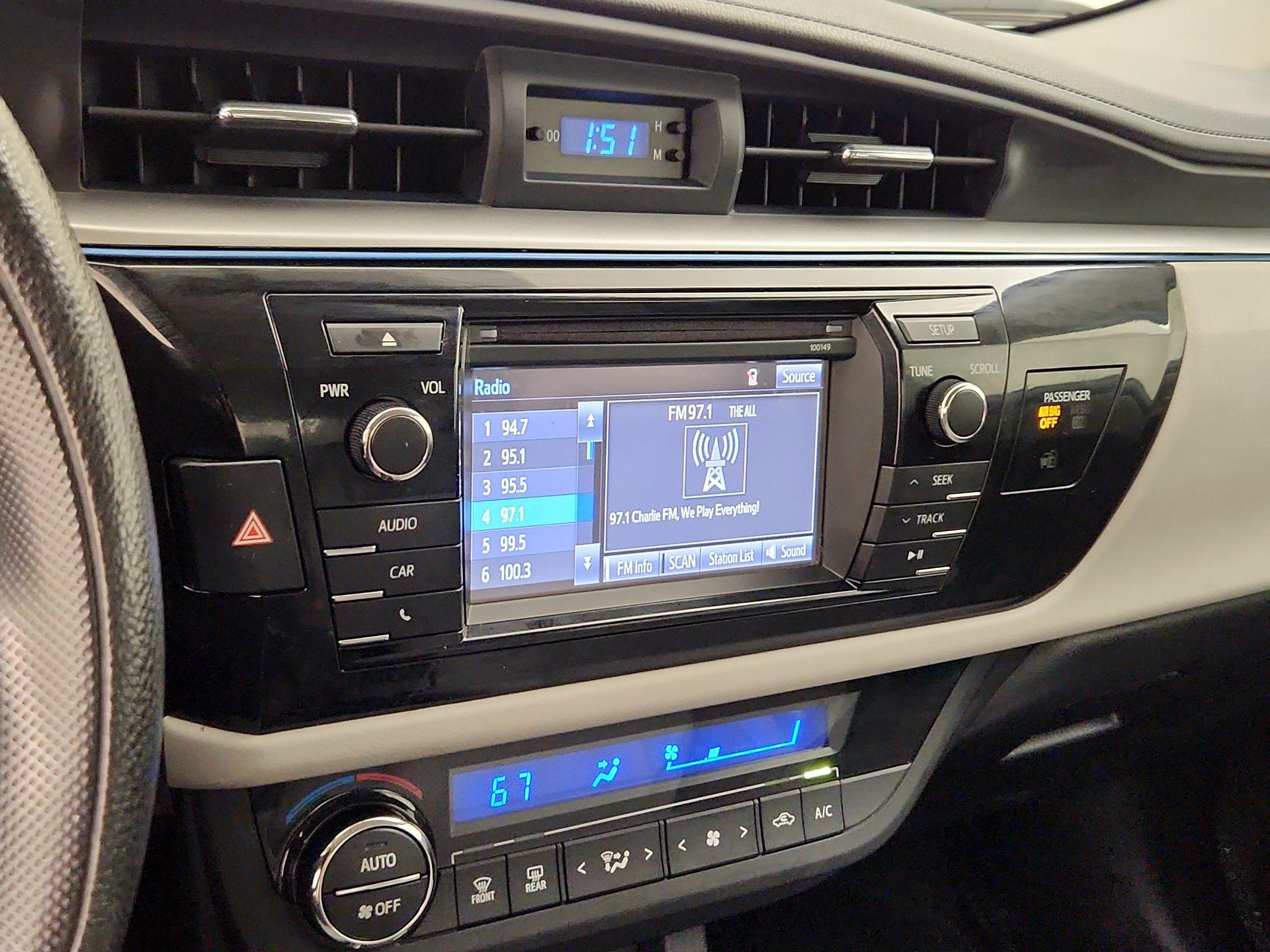 Thumbnail: 2015 Toyota Corolla - 15