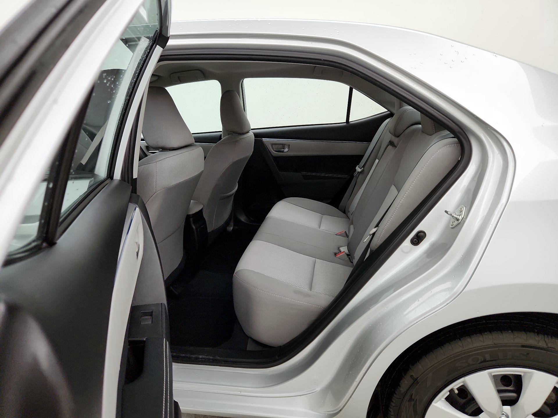 Thumbnail: 2015 Toyota Corolla - 19