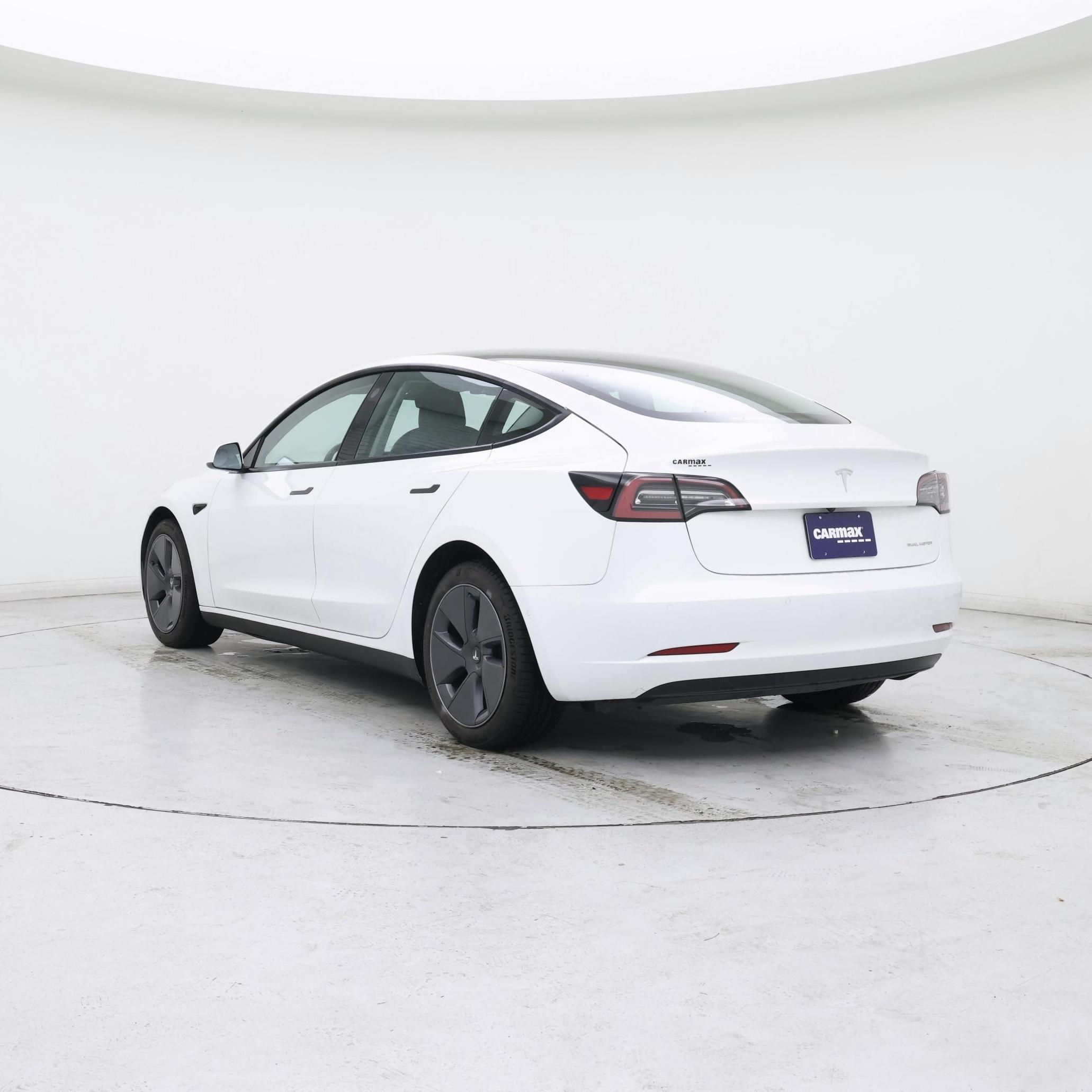 Thumbnail: 2022 Tesla Model 3 - 2