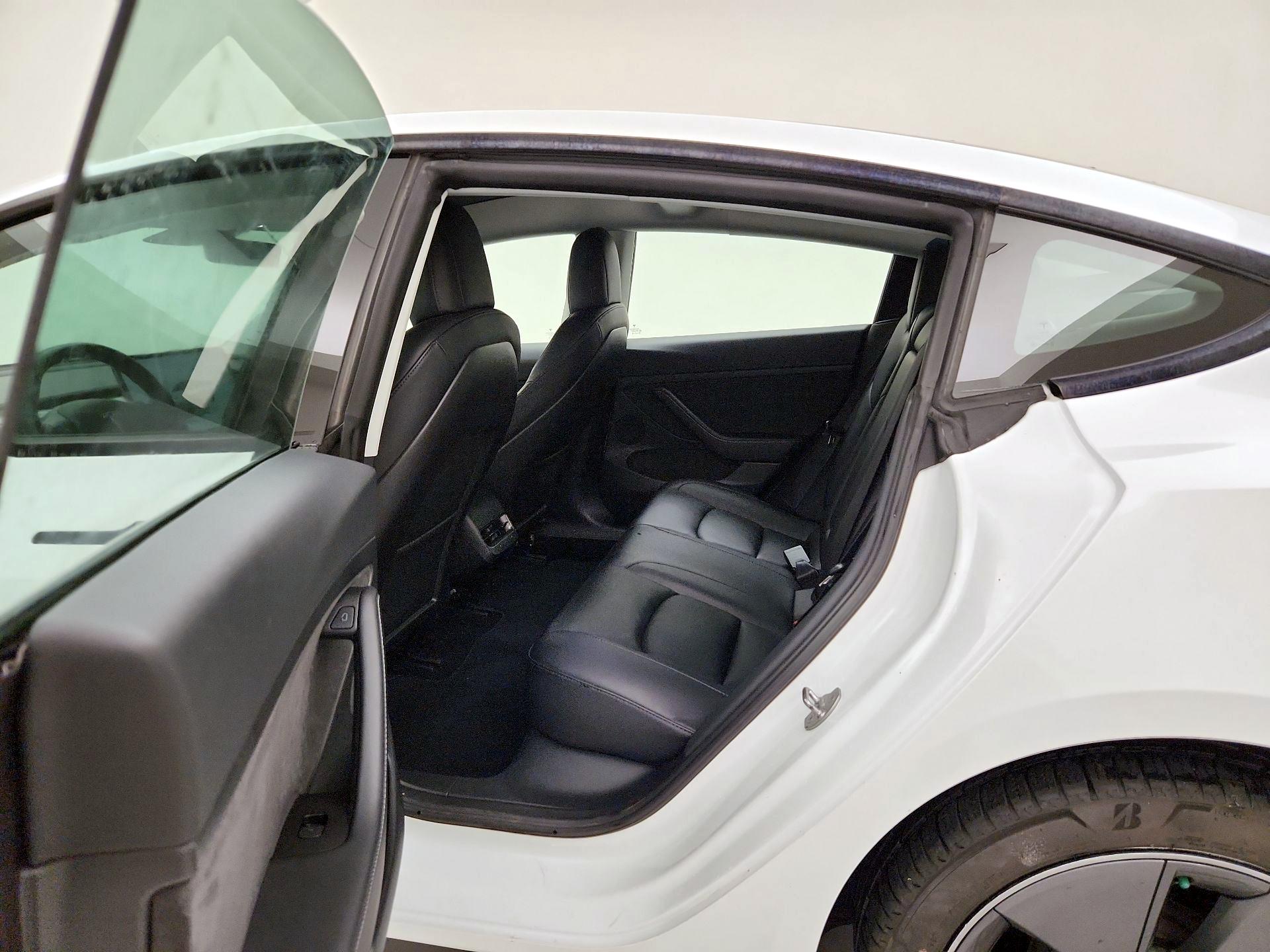 Thumbnail: 2022 Tesla Model 3 - 20