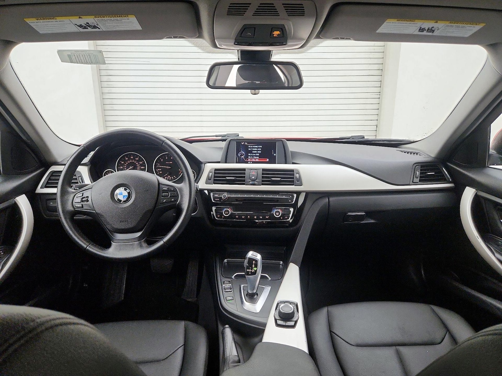 2017 BMW 3 Series 320i - Photo 10