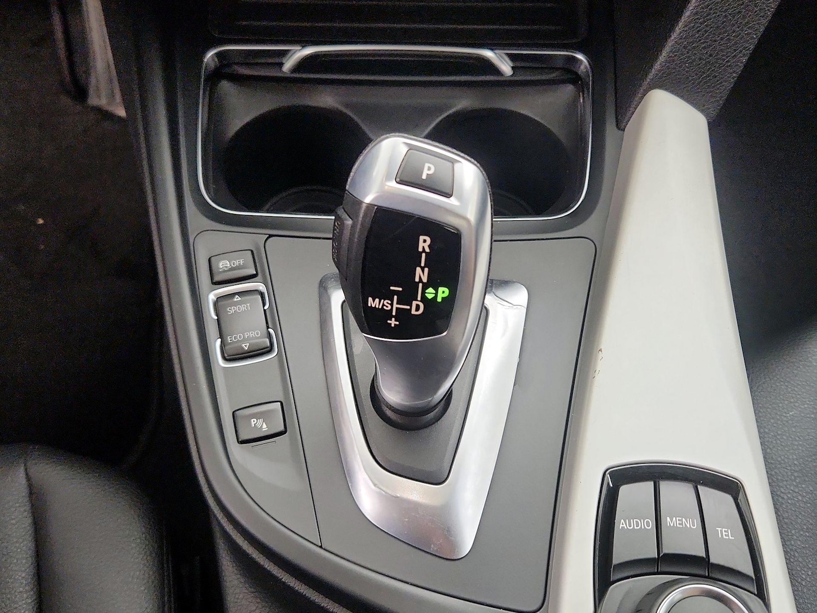 2017 BMW 3 Series 320i - Photo 18