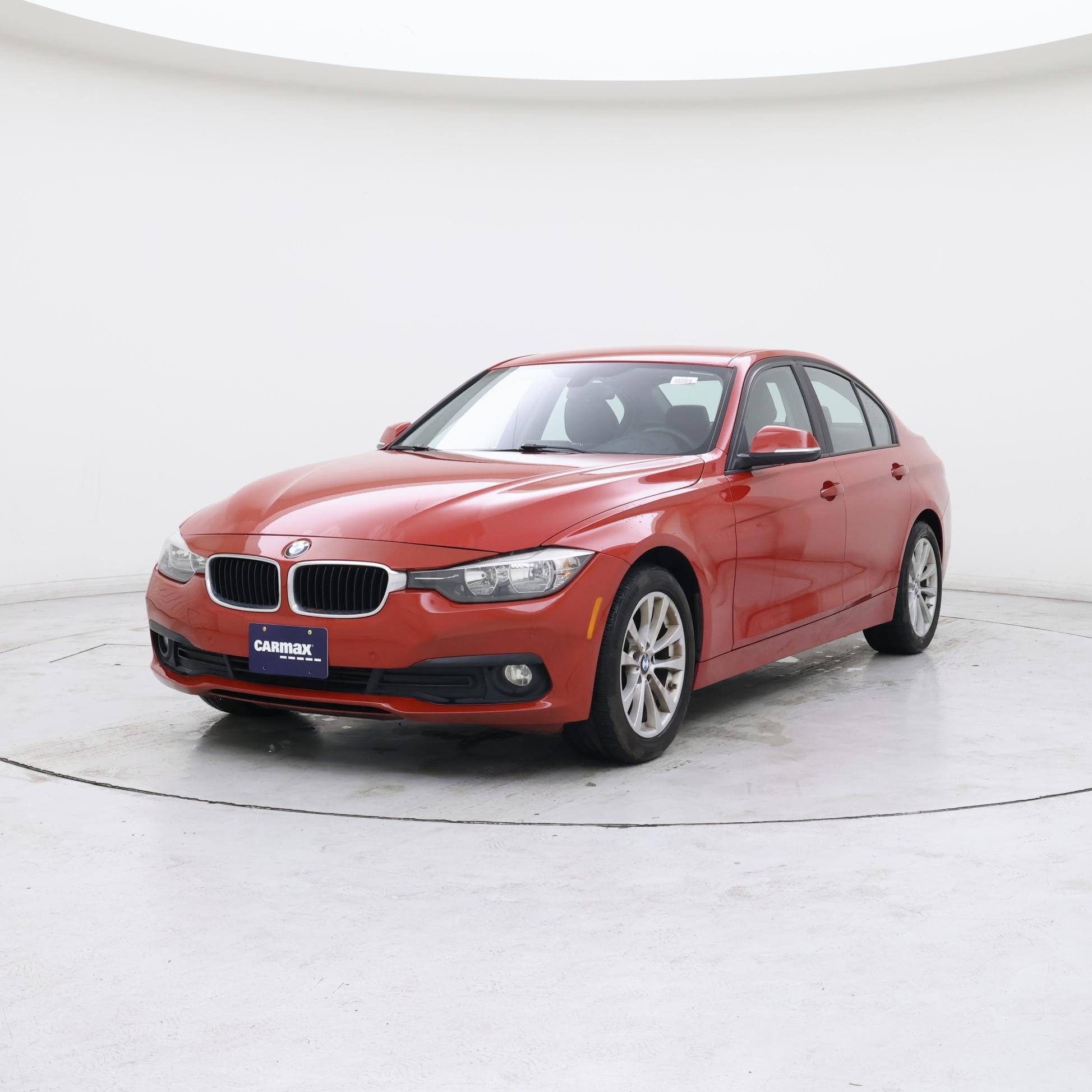 Thumbnail: 2017 BMW 3 Series - 4