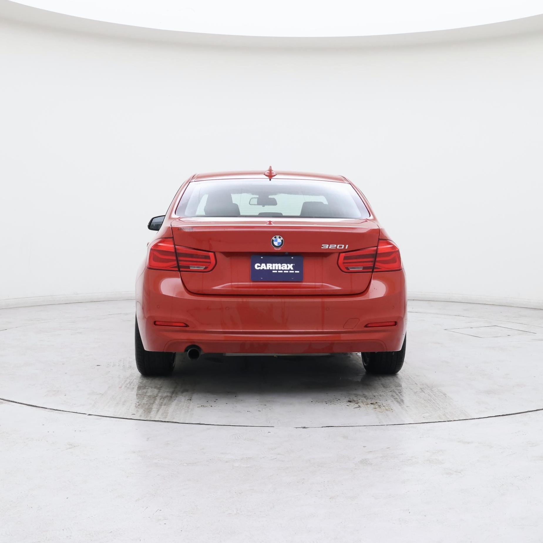 Thumbnail: 2017 BMW 3 Series - 6