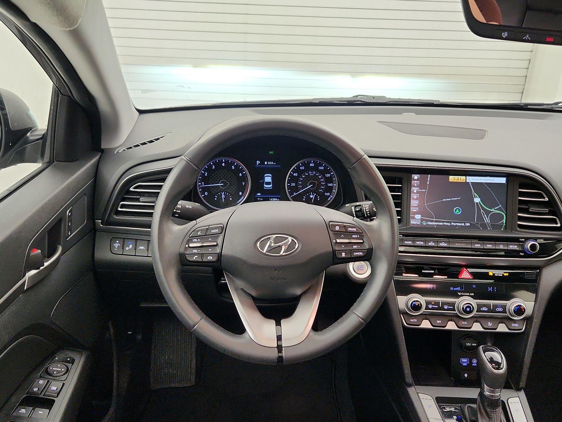 Thumbnail: 2020 Hyundai Elantra - 10