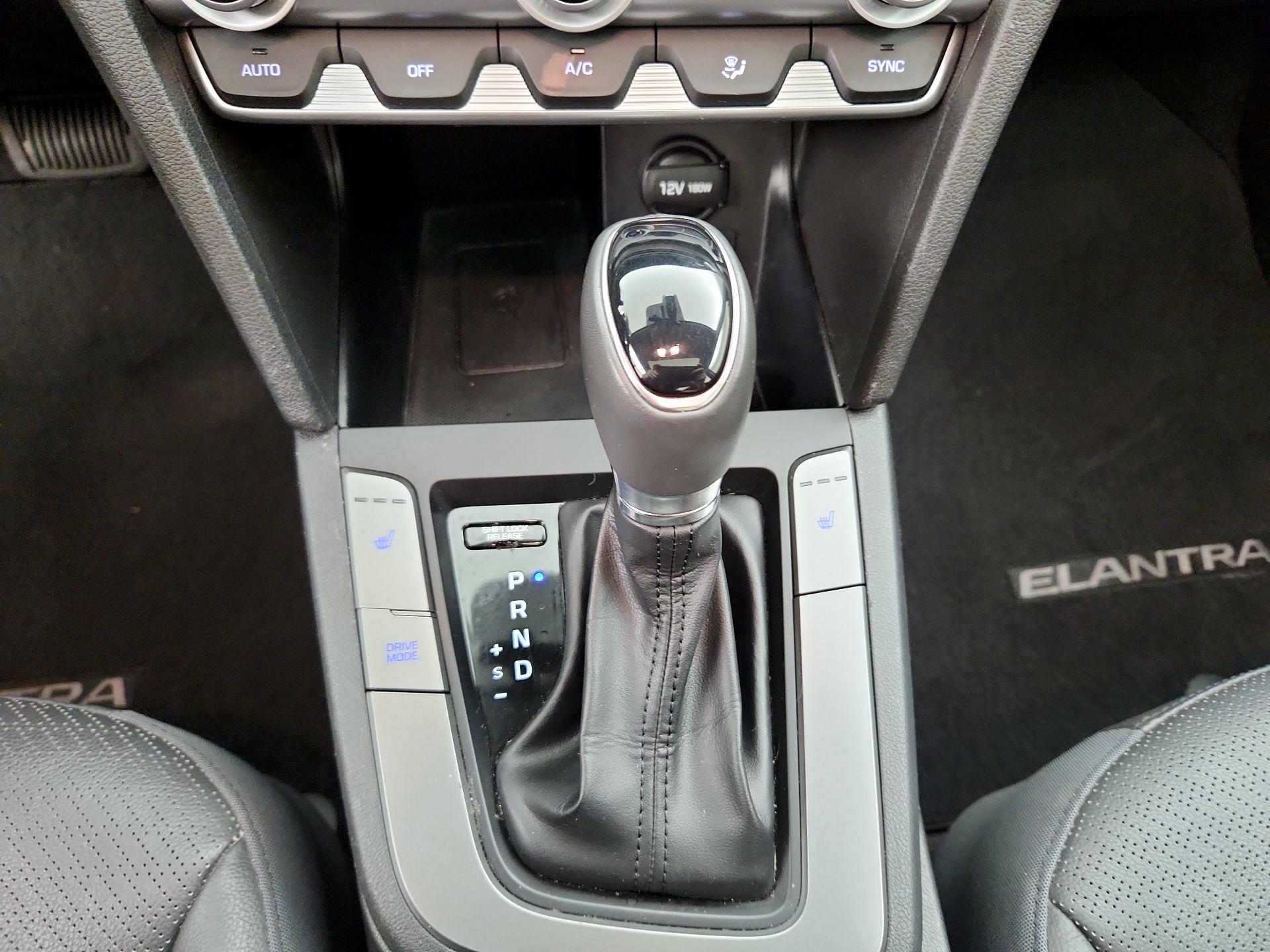 Thumbnail: 2020 Hyundai Elantra - 18