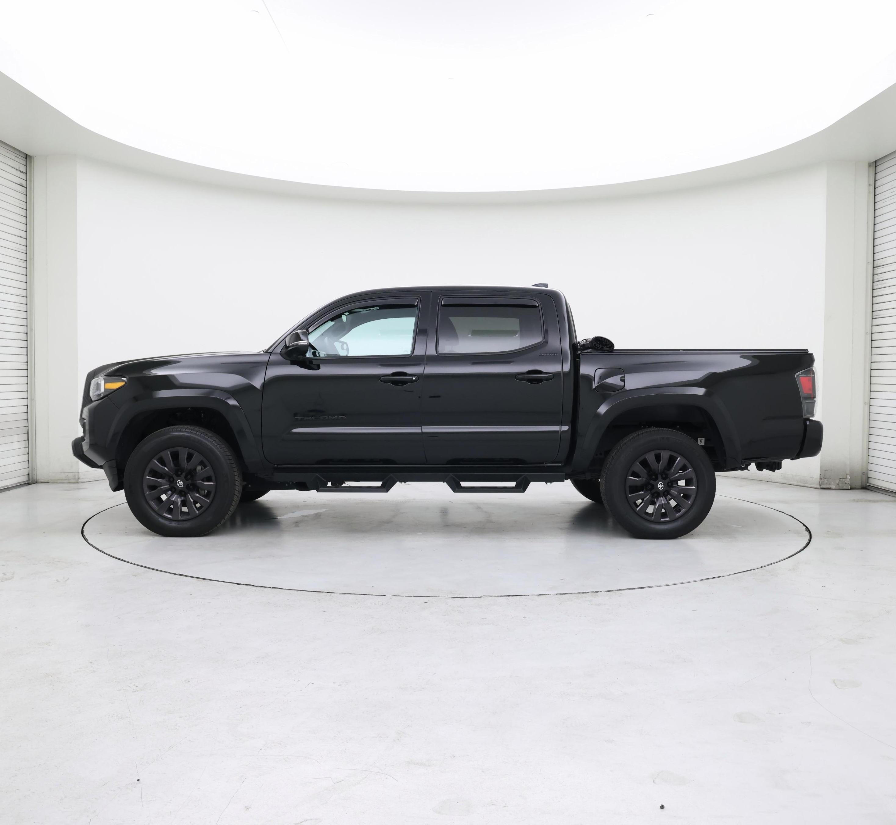 Thumbnail: 2023 Toyota Tacoma - 3