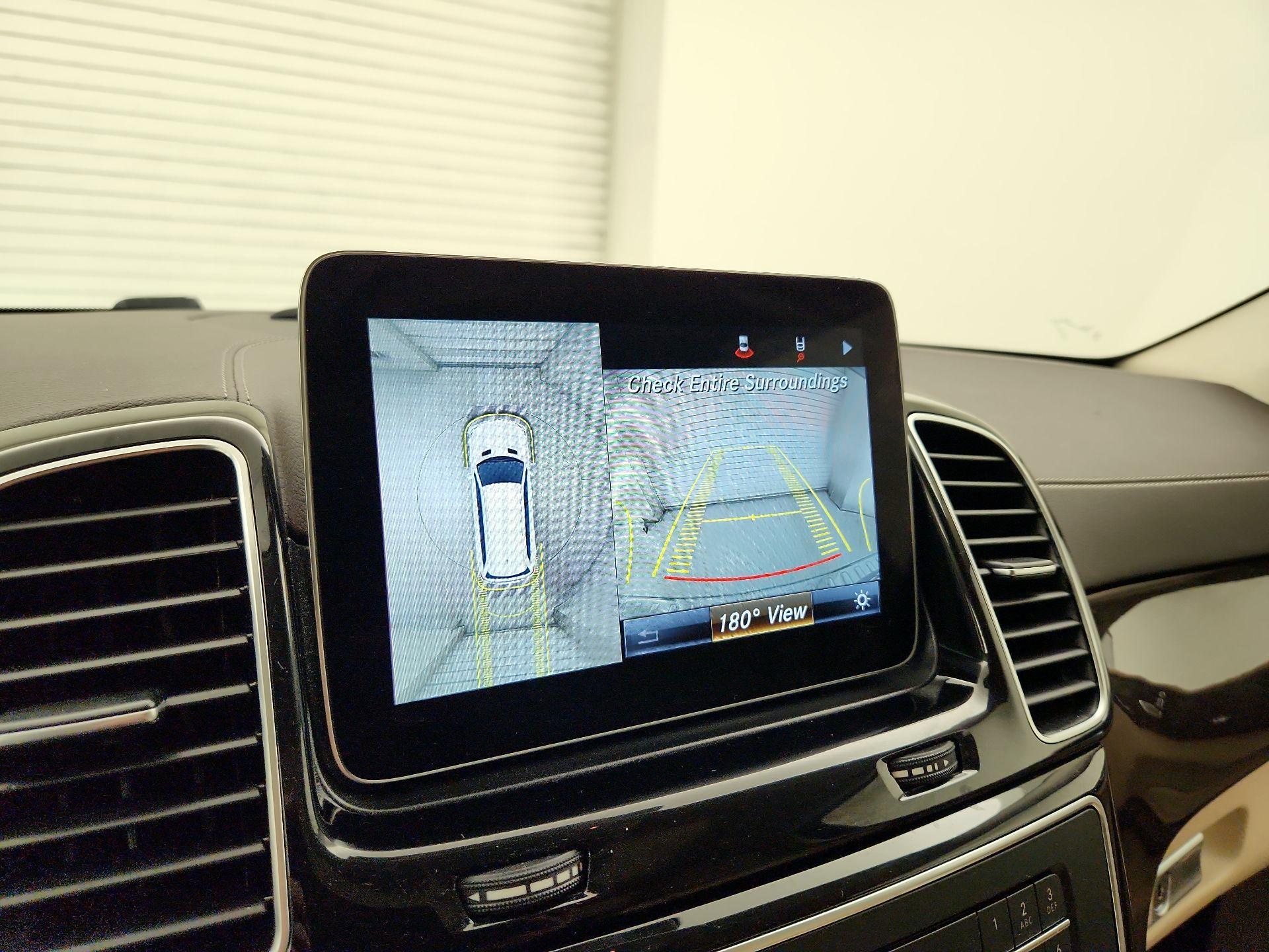 Thumbnail: 2018 Mercedes-Benz GLS - 15